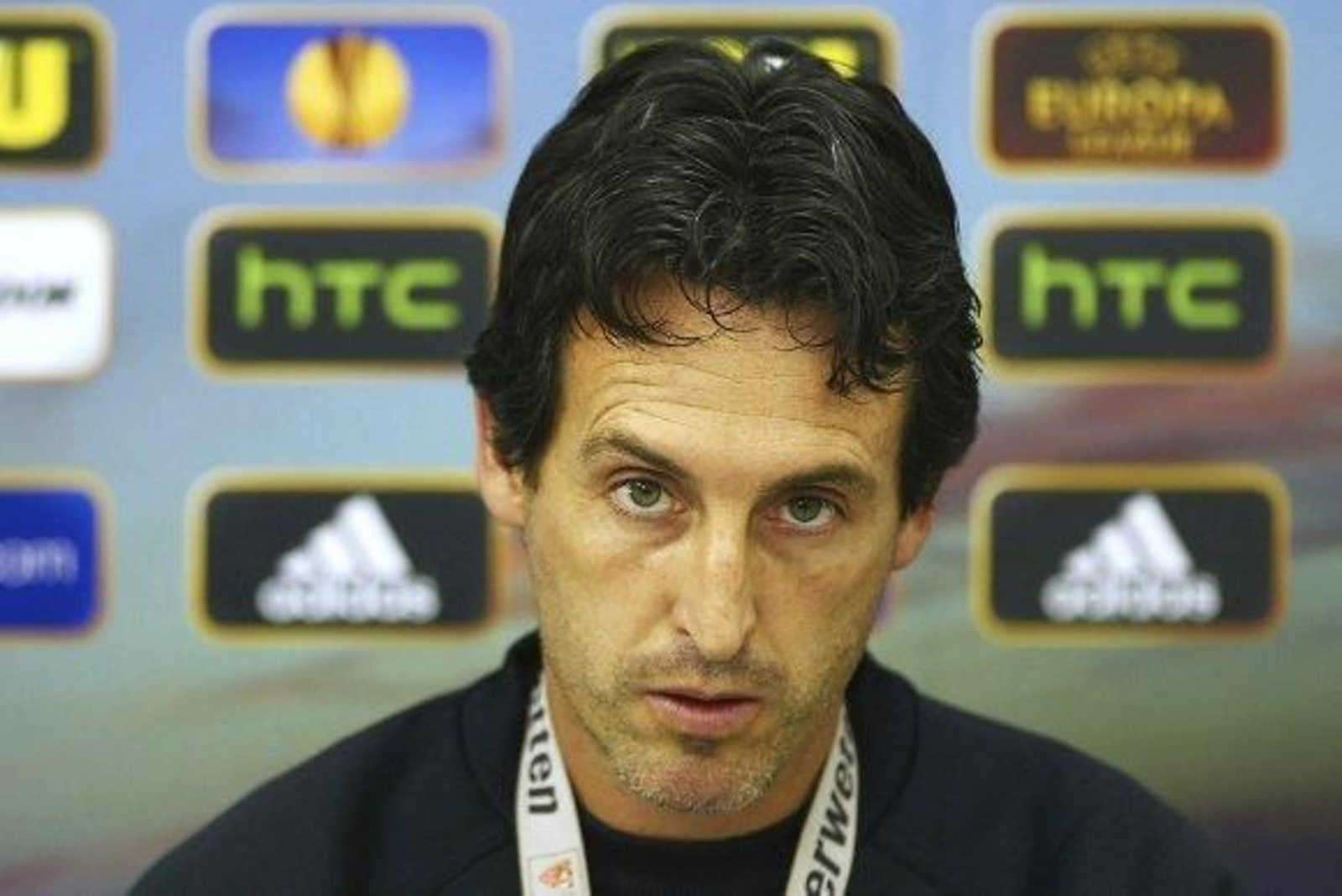 Emery se lleva a Friburgo a todos los disponibles, más Trochowski y Vitolo