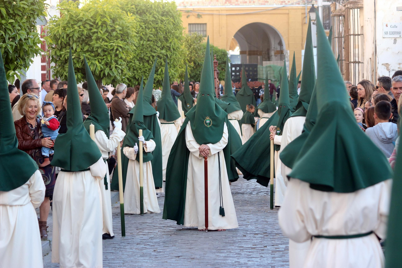 Las imágenes del Miércoles Santo en Puerto Real 2023: Vera-Cruz y Amargura