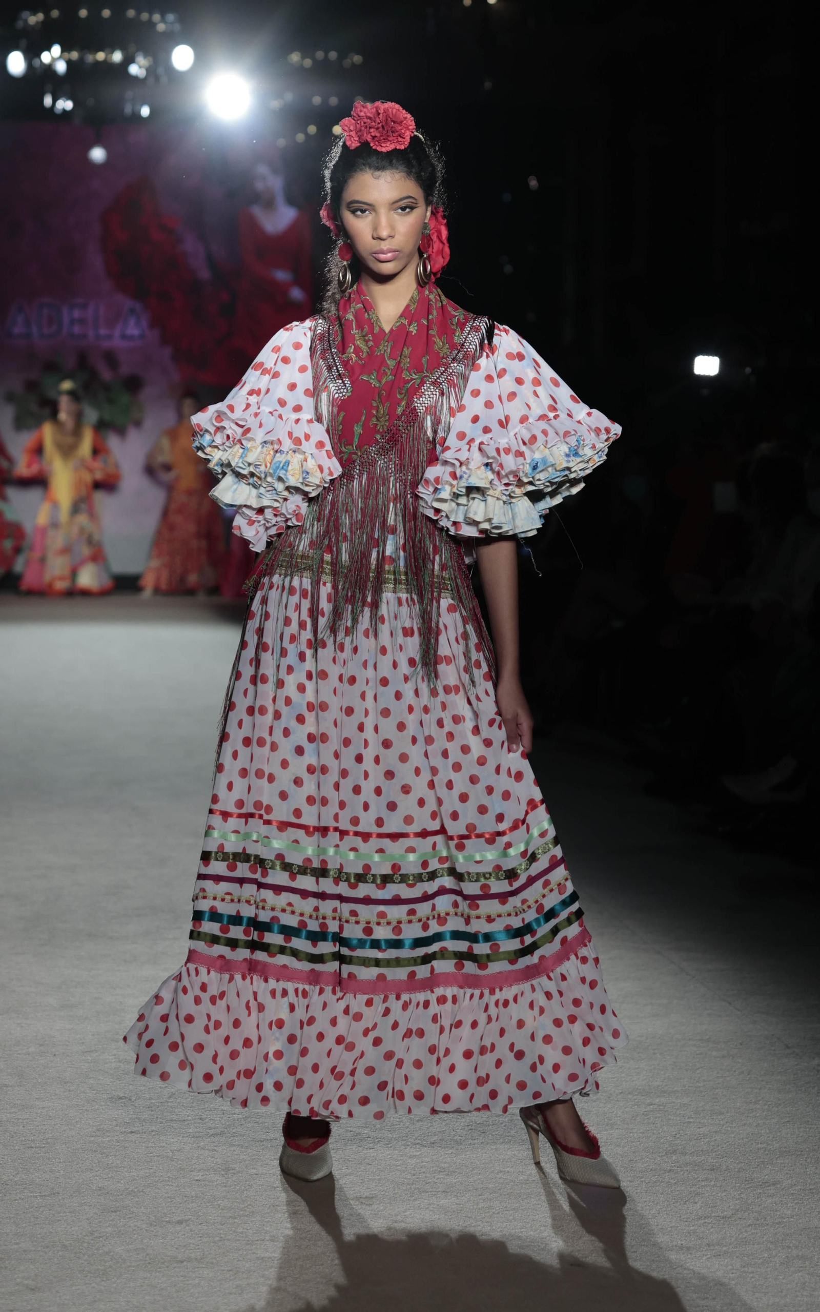 El desfile de Ángela y Adela en We Love flamenco, todas las fotos