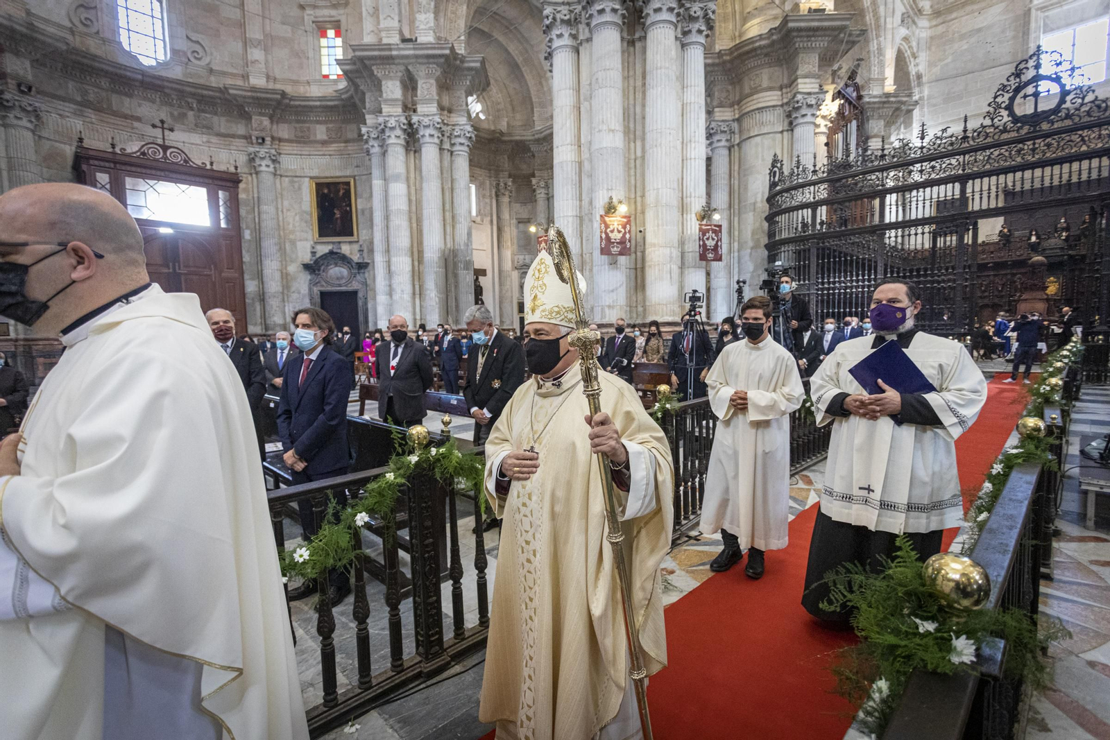 Coronación de la imagen de San José y el Niño Jesús