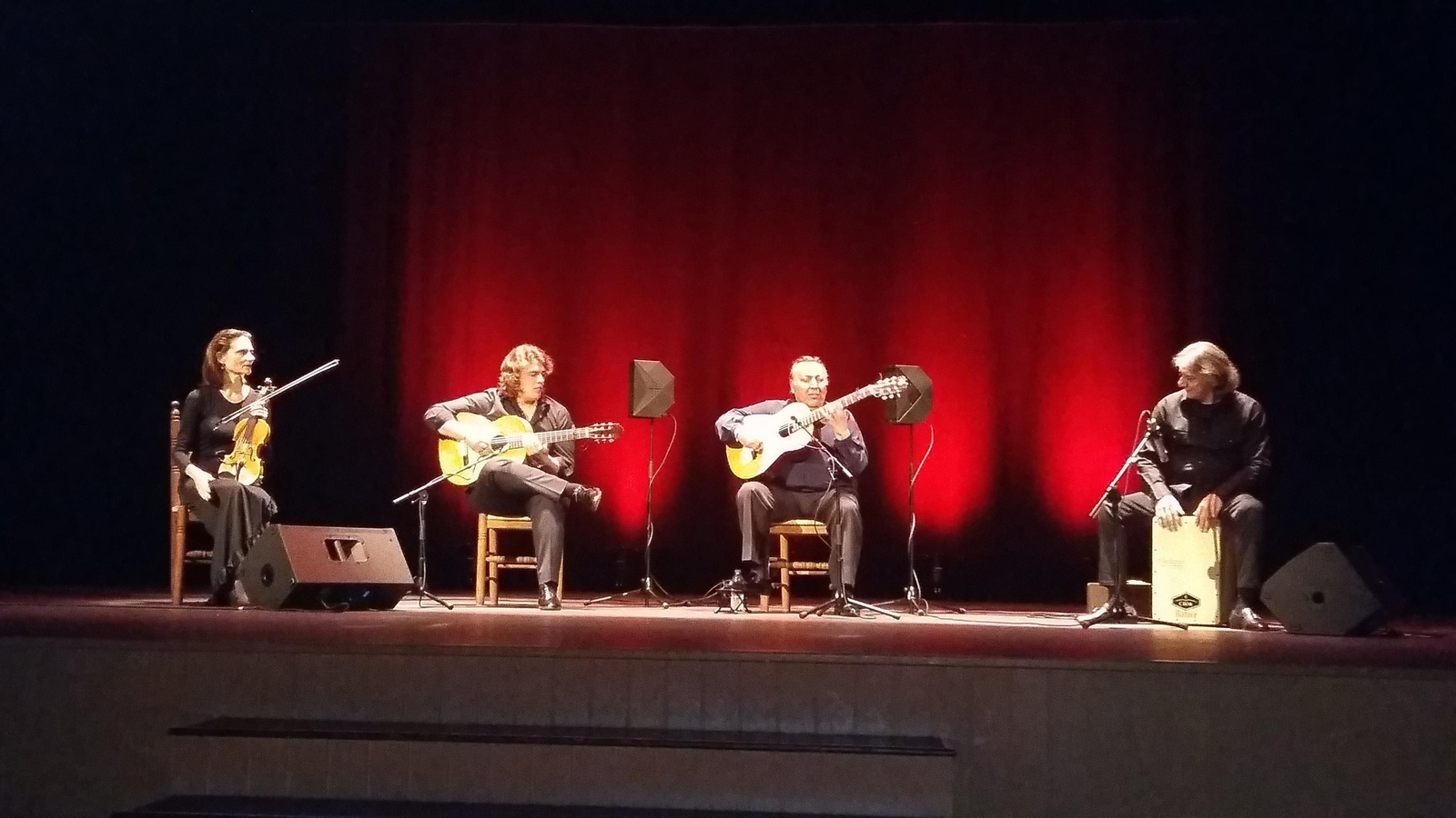 Paco Cepero, durante su actuación el viernes por la noche en San Roque.