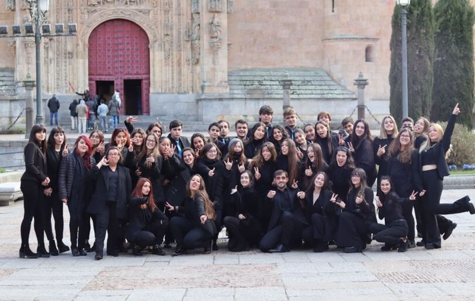 Los integrantes de la Coral La Salle Santa Natalia, durante su reciente visita a Salamanca.