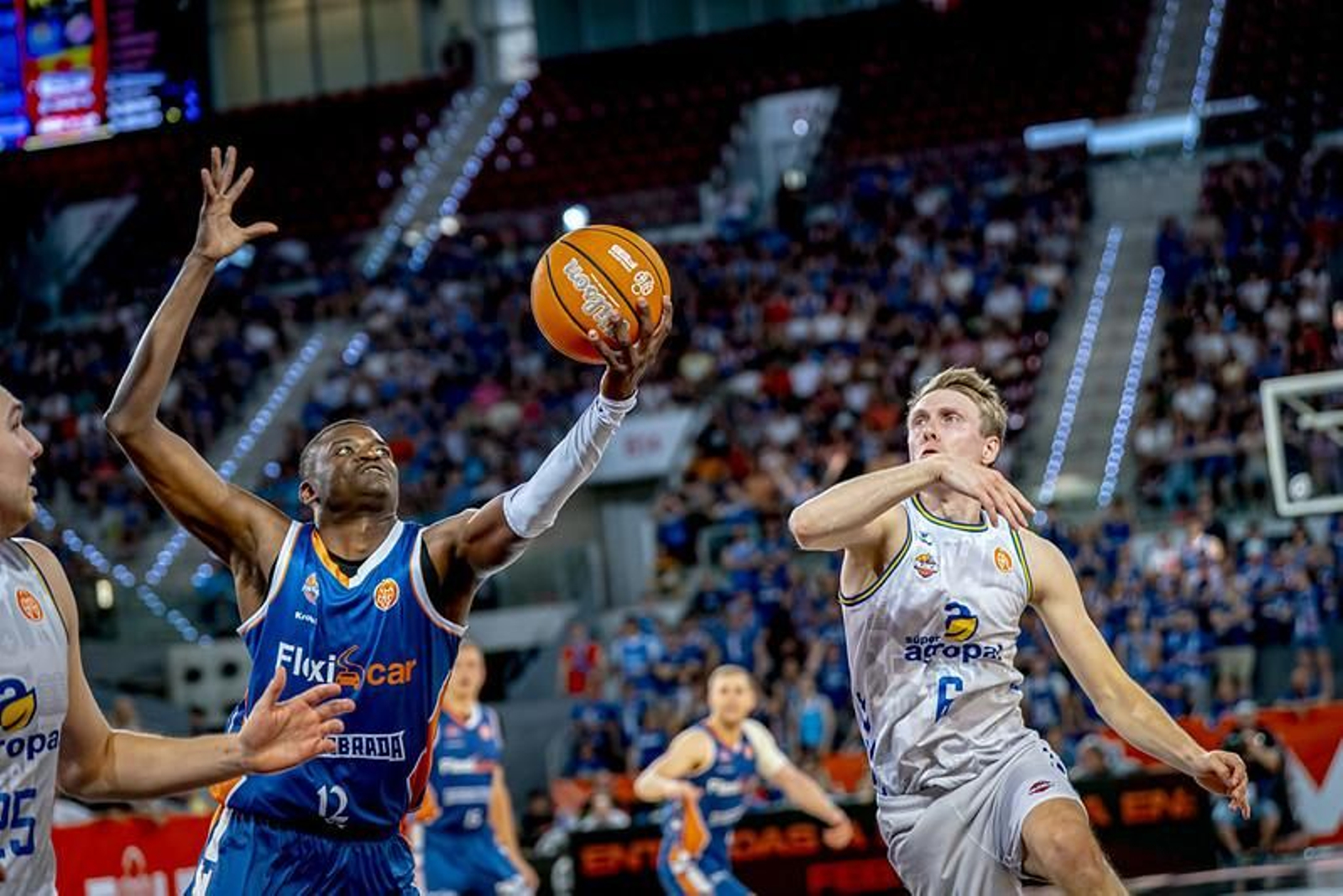 El Fuenlabrada, con un buen trabajo de Nzosa, a un paso de la ACB