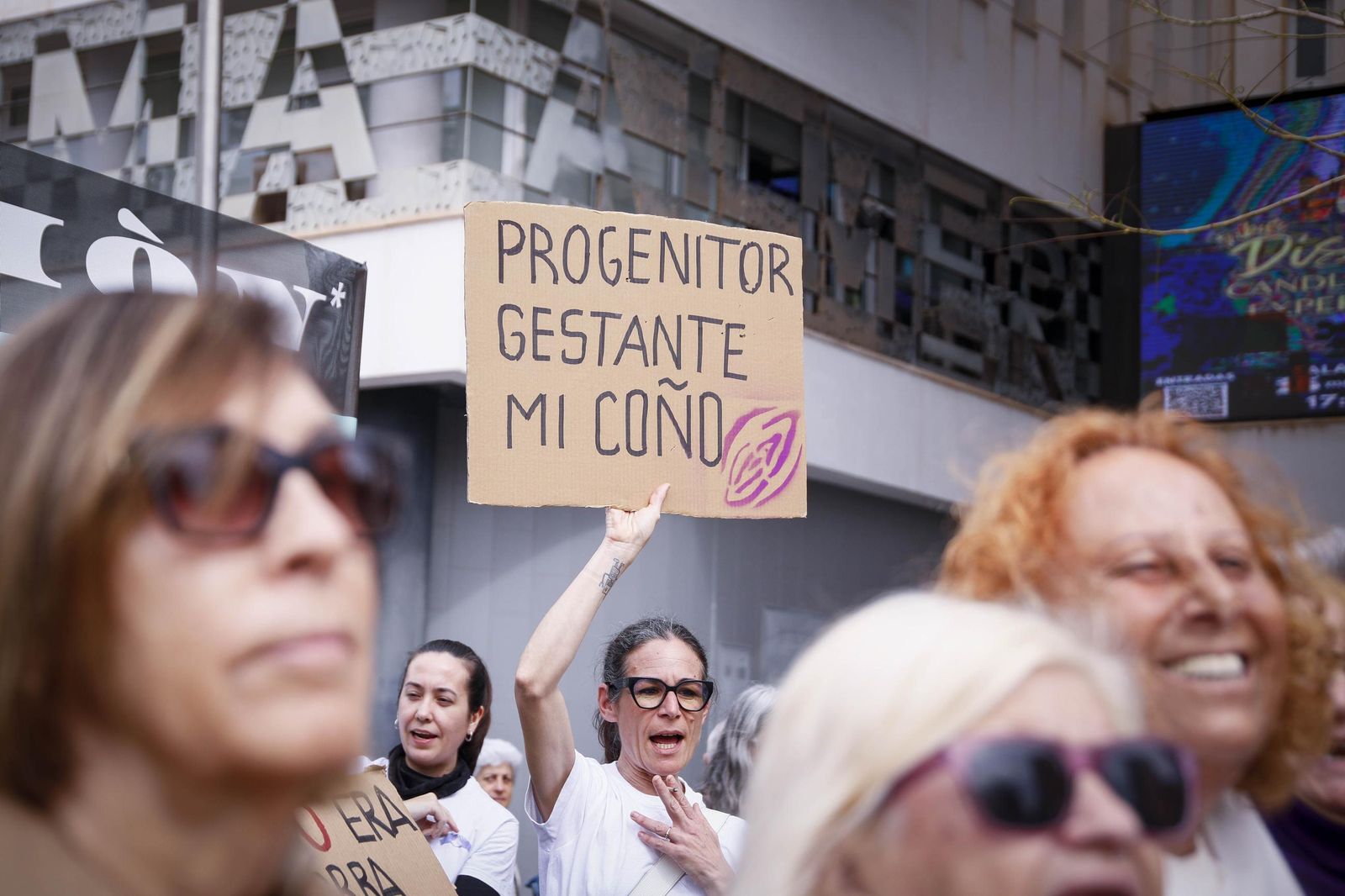 Las imágenes de la manifestación realizada por la Plataforma de Acción Feminista en Almería