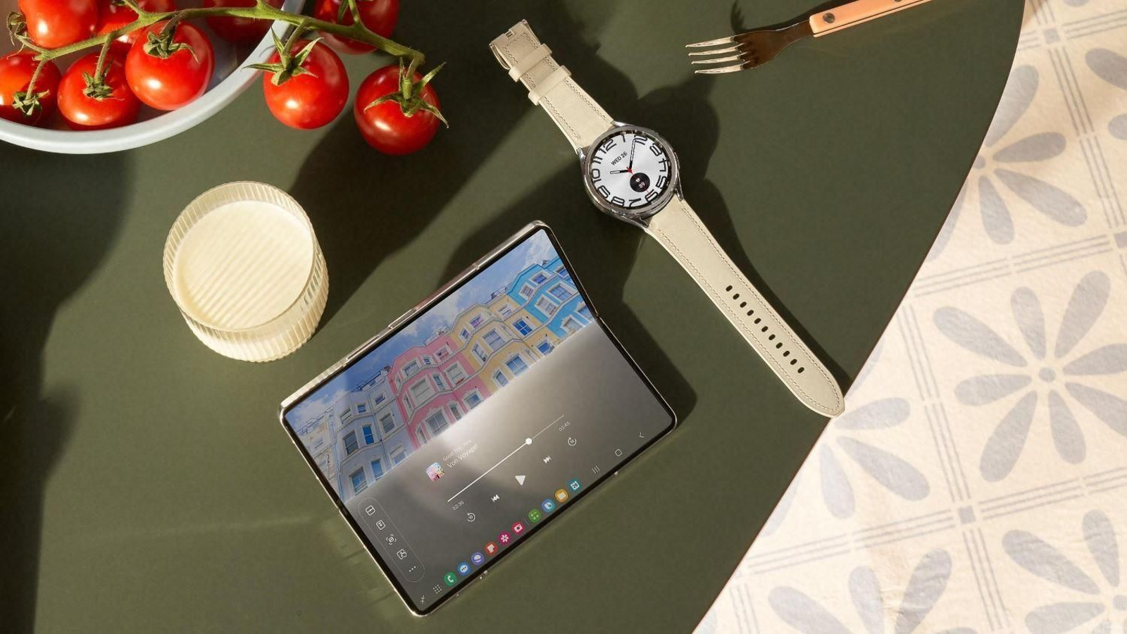 Samsung Galaxy Z Fold 5 y Watch 6