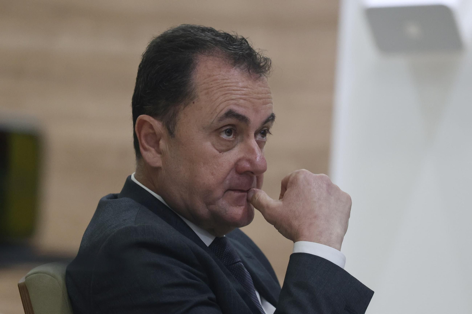 Las imágenes de Loren Juarros haciendo balance del mercado del Málaga