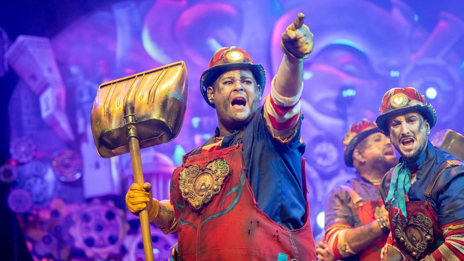 Búscate entre las mejores imágenes de la primera sesión de cuartos de final del COAC 2025