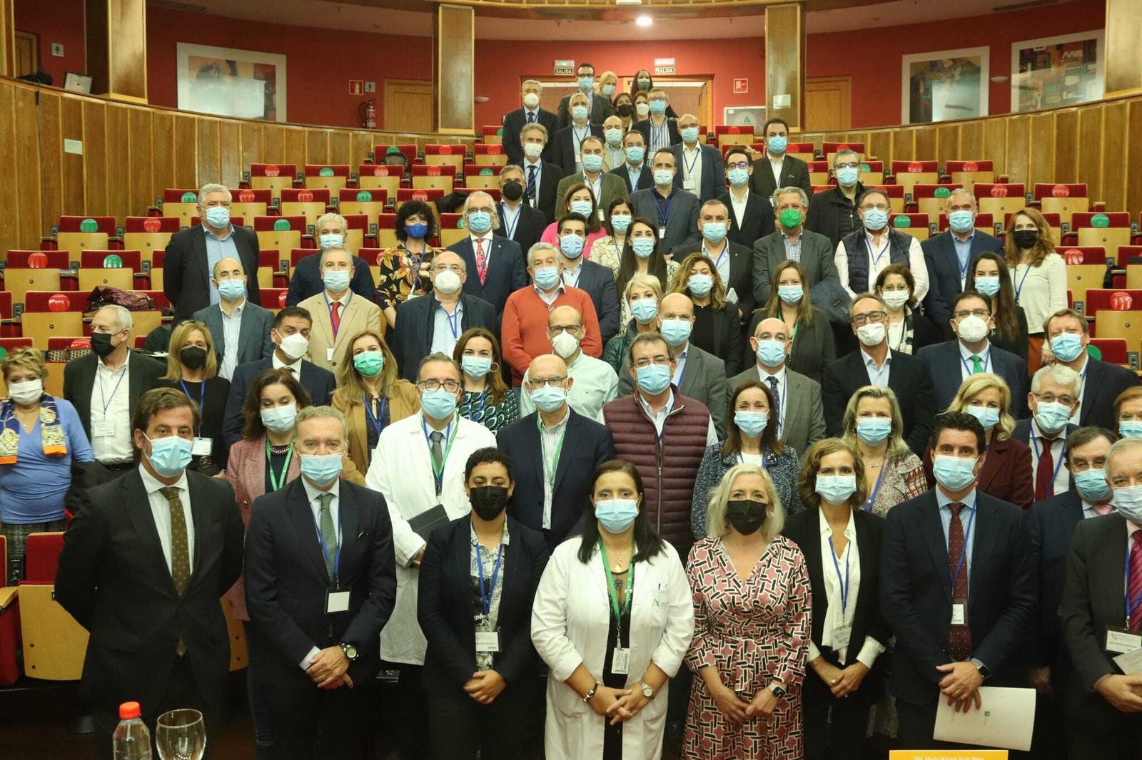 El Hospital Virgen de las Nieves de Granada acoge un encuentro de directivos de sanidad para avanzar en retos de salud