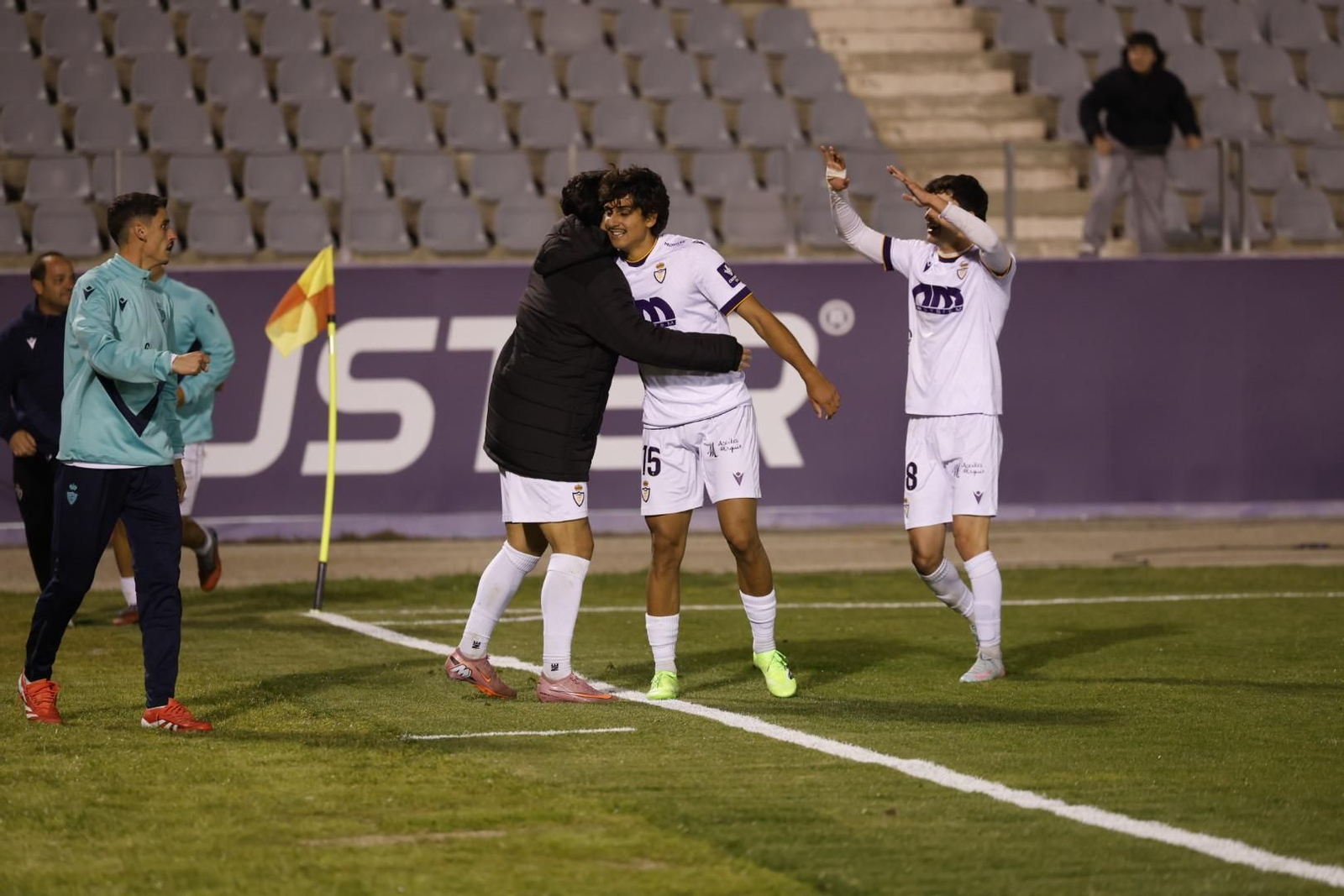Maroto celebra el gol del empate.