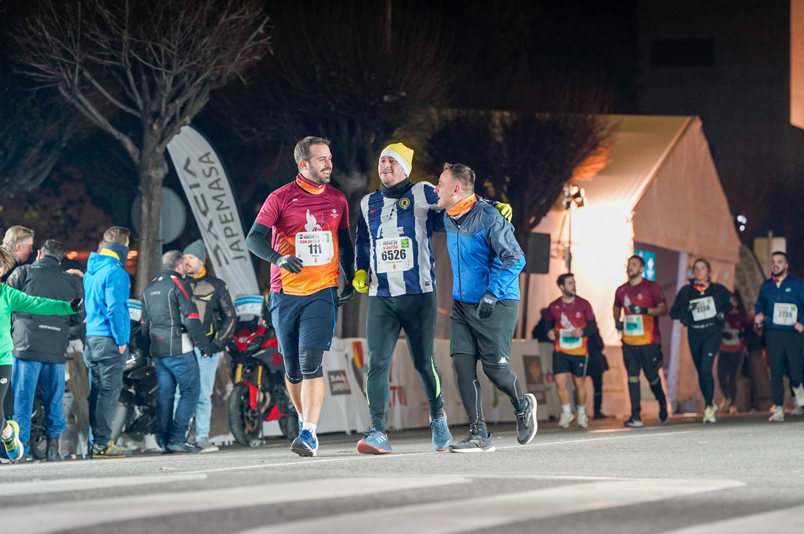 En imágenes: búscate en tu llegada a meta de la Carrera de San Antón 2026 (4)