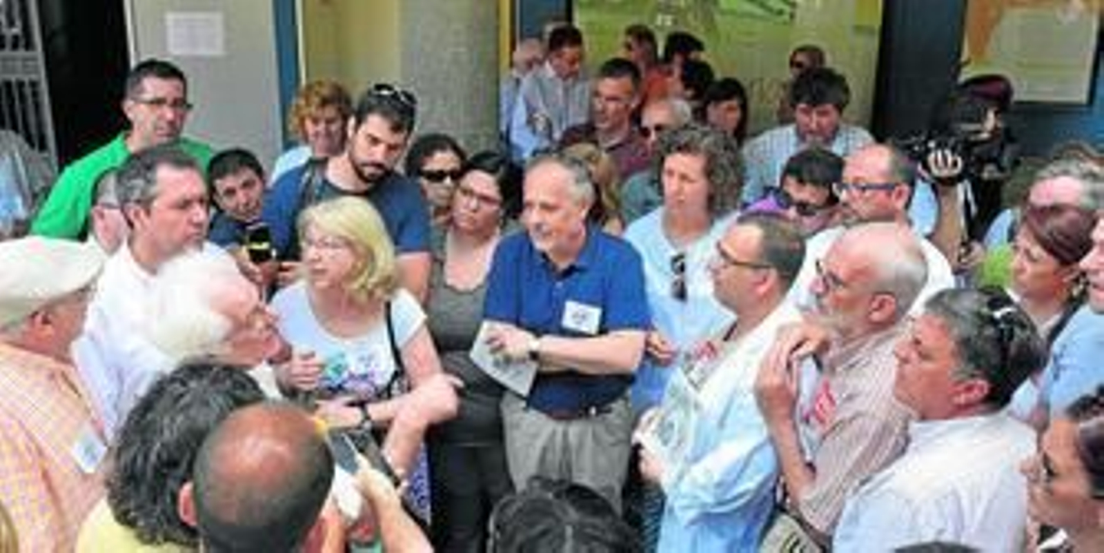 La protesta por la zona azul salta a la calle en Bami y salpica a otros frentes