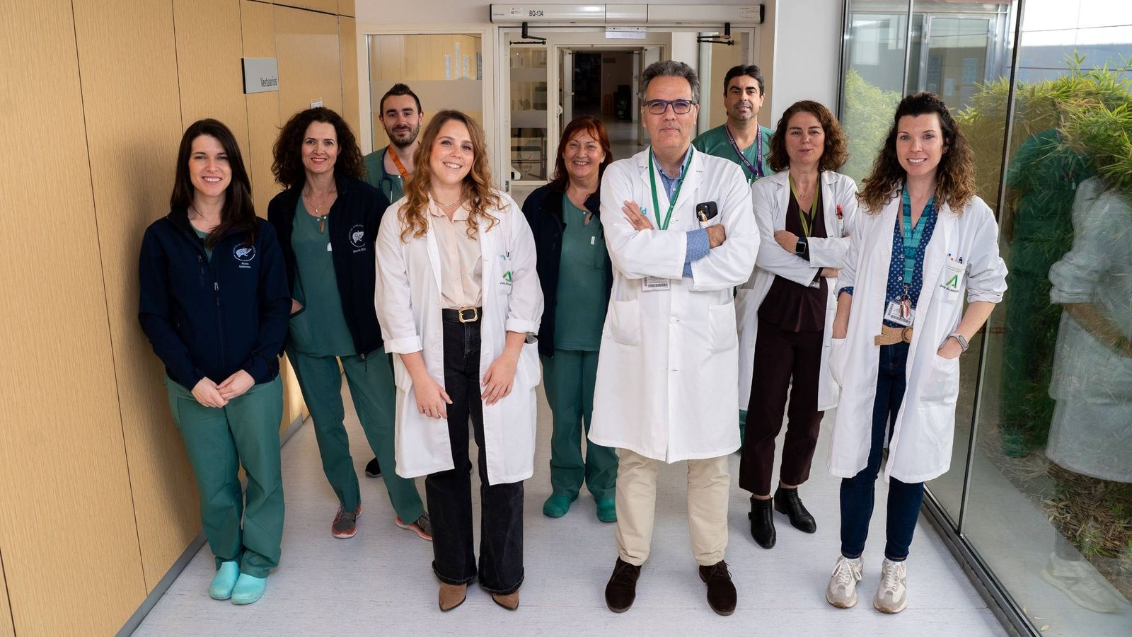 Parte del equipo que participó en el trasplante