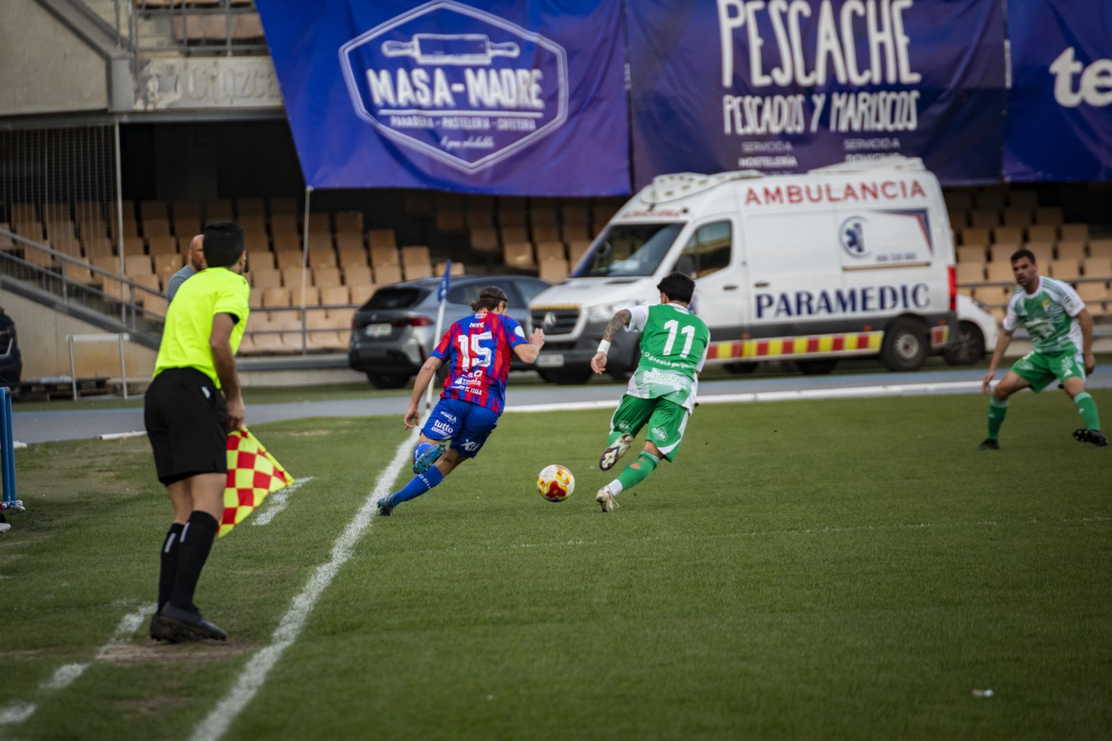 Imágenes del partido entre el Xerez CD y el Yeclano Deportivo en Chapín