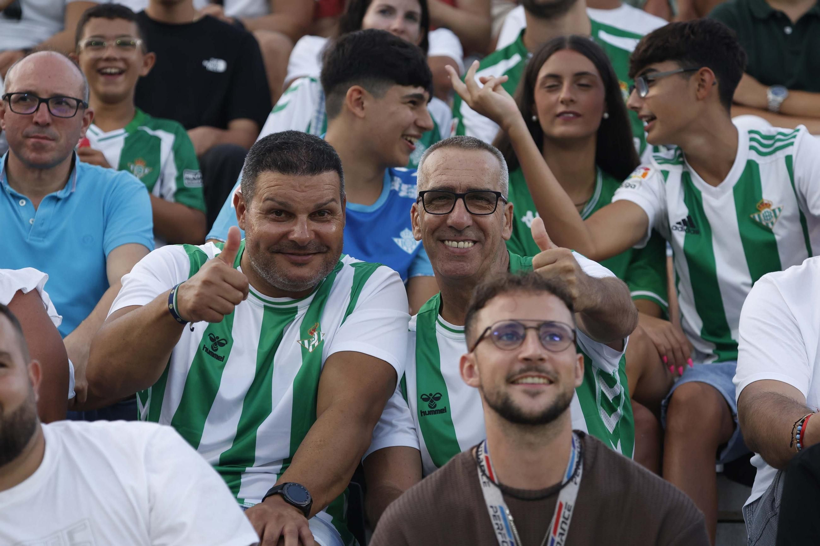 Las fotos del Betis-Como disputado en el Ciudad de La Línea (2-3)