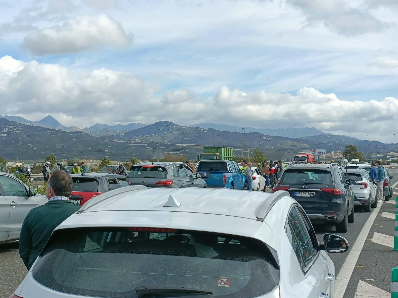 Corte de la A7 en Vélez-Málaga.