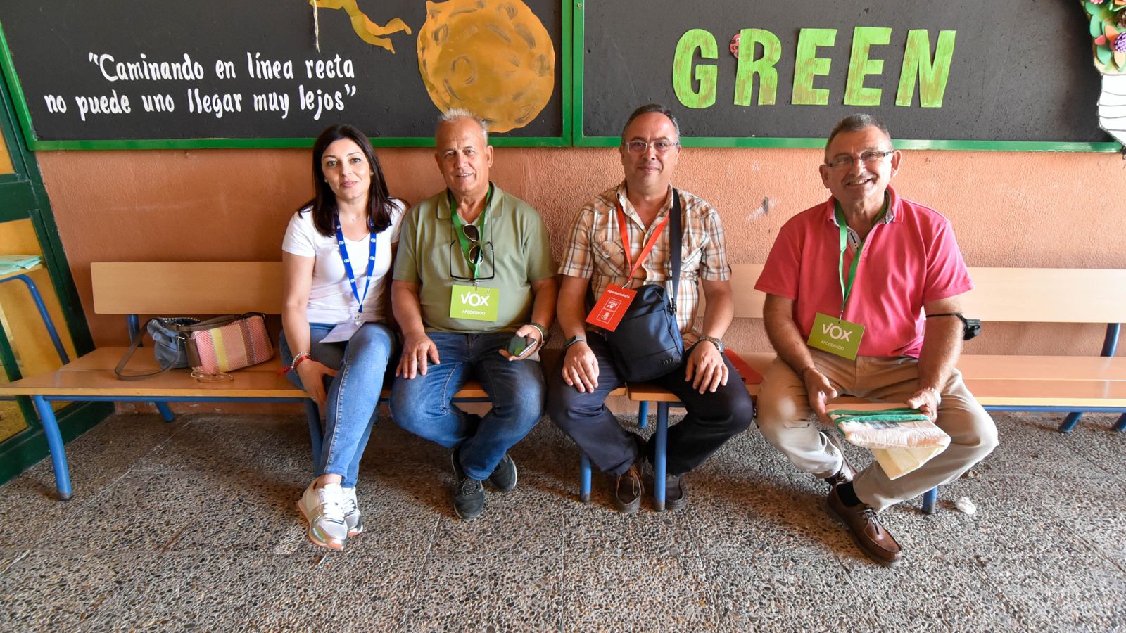 Fotos de las elecciones de Andalucía en Algeciras