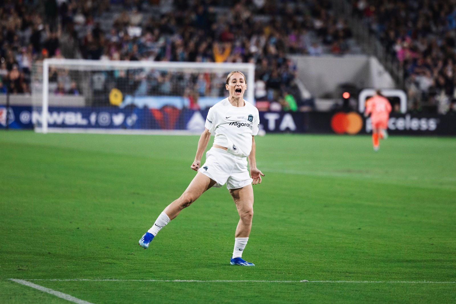 Esther González celebra un gol con el Gotham FC la pasada temporada.