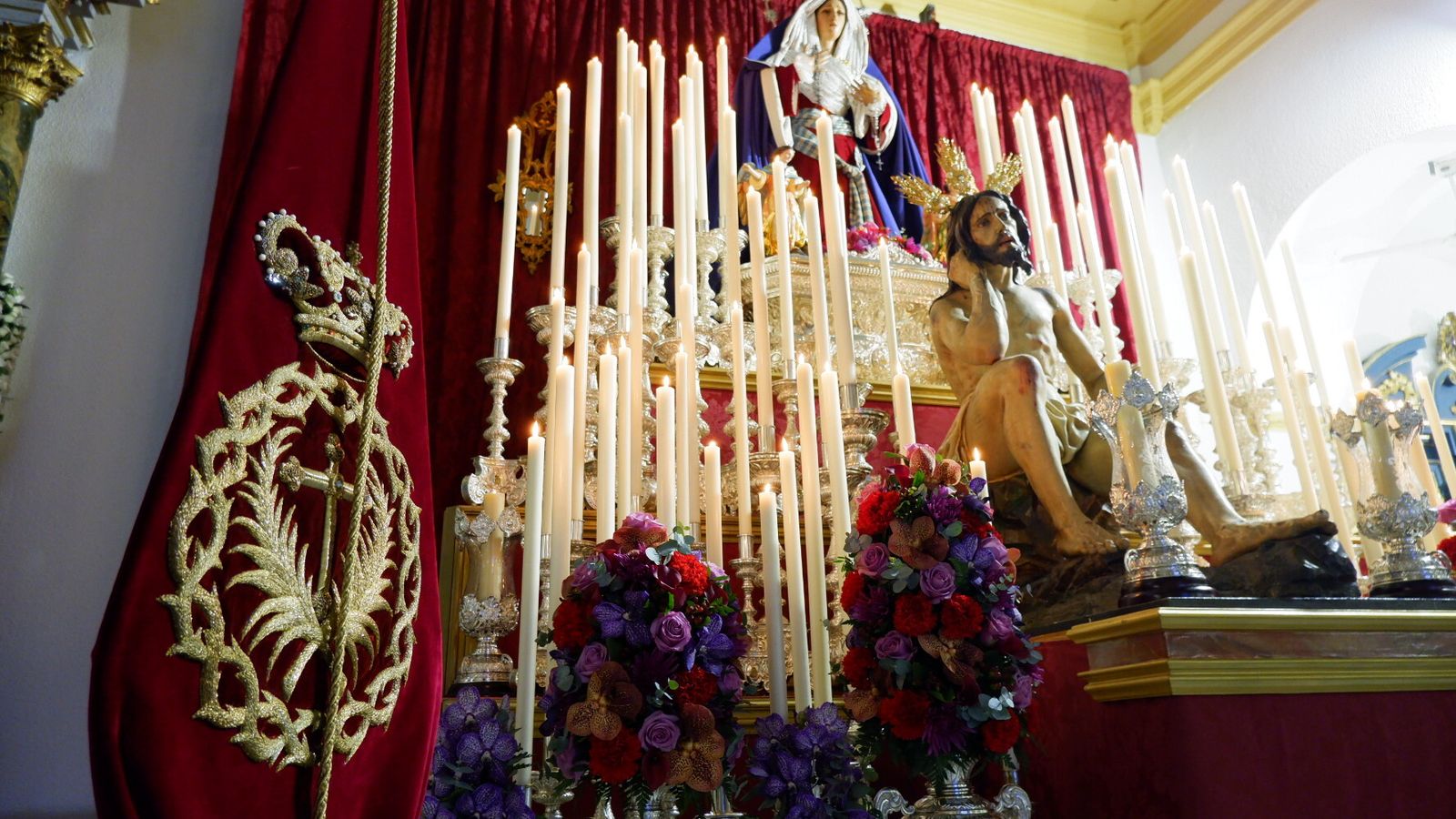Altar de cultos creado por la Hermandad de Humildad en San Telmo.