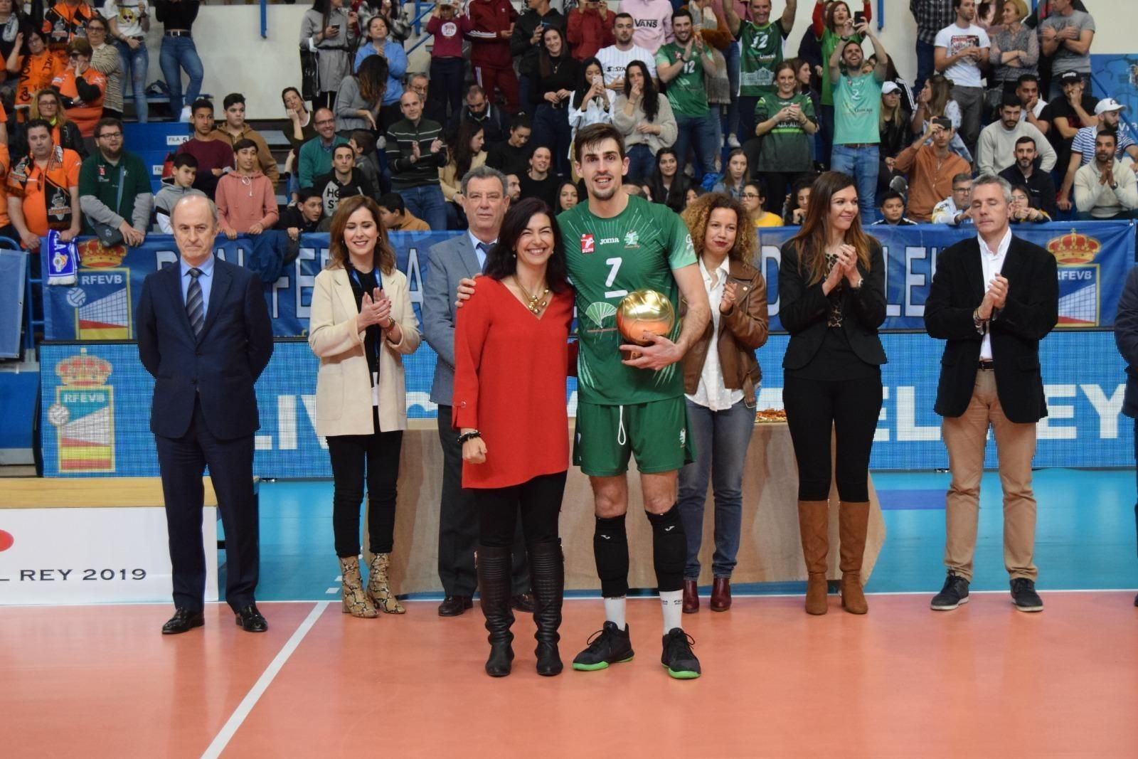 Unicaja Almería festeja su undécima Copa del Rey en Melilla tras derrotar al Teruel