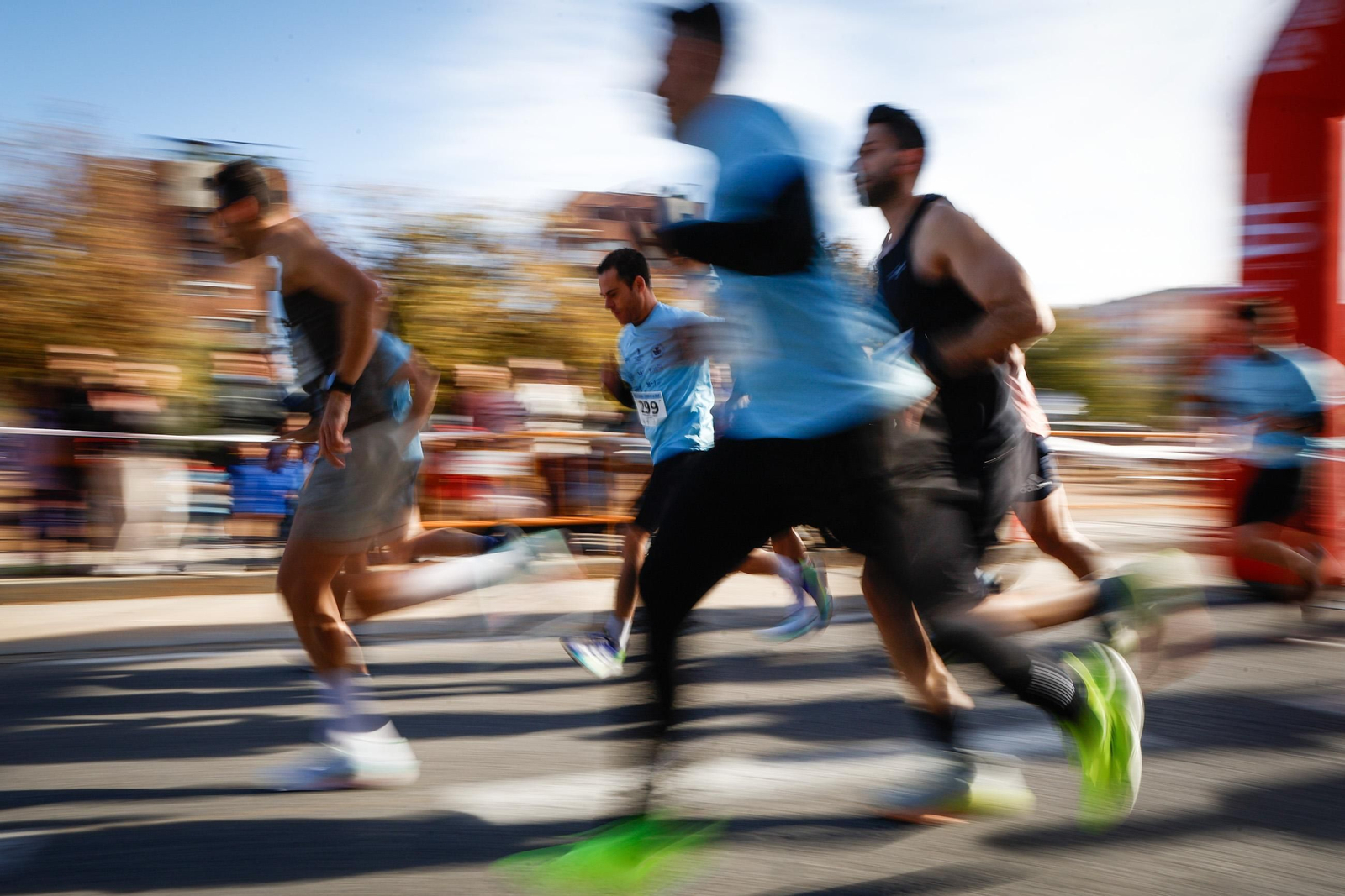 Las mejores imágenes de la Milla Solidaria del Barrio de la Cruz