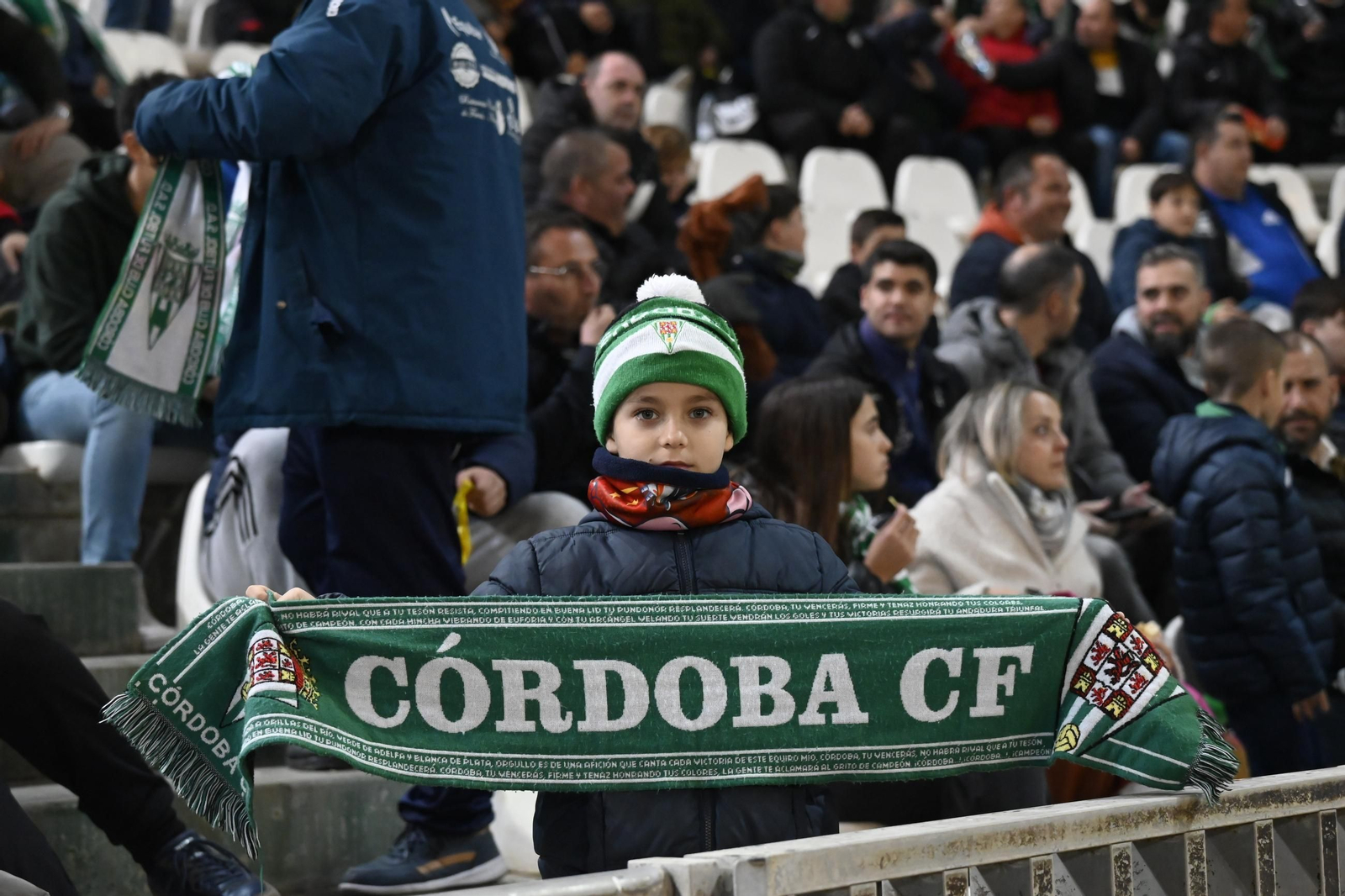 Las mejores fotos del gran ambiente en El Arcángel para el Córdoba CF - Eibar Las mejores fotos del gran ambiente en El Arcángel para el Córdoba CF - Eibar