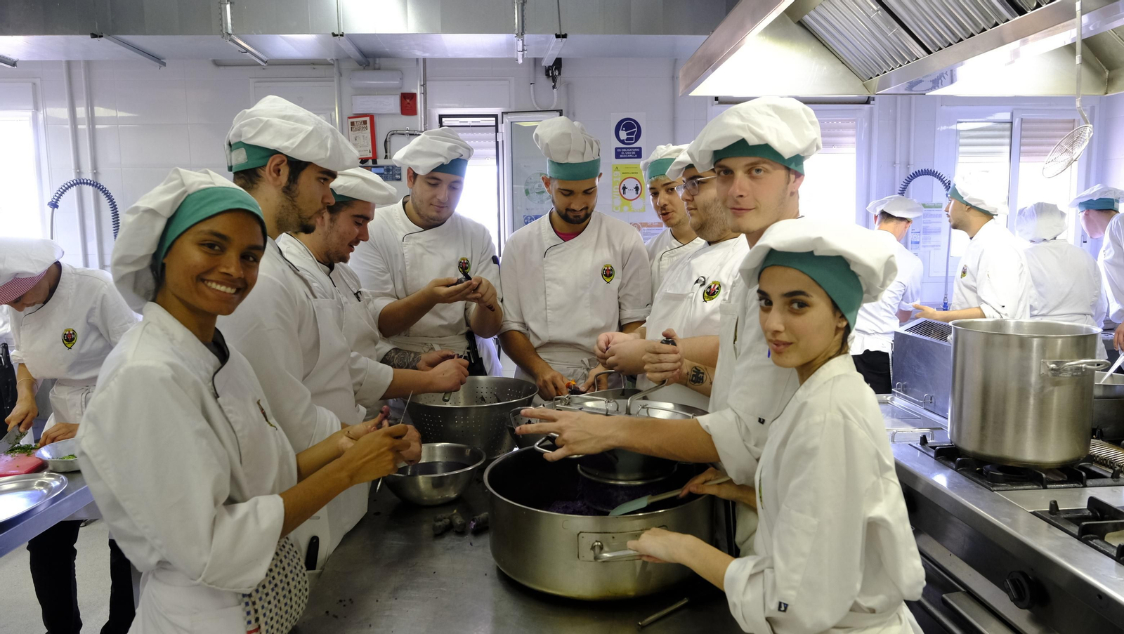 Imágenes de la Escuela de Hostelería de Almería, un referente en la enseñanza gastronómica