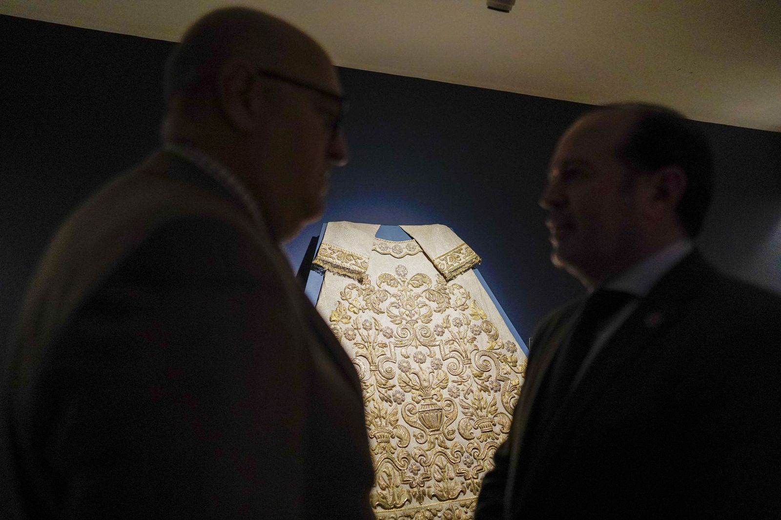 La inauguración de la exposición de Cayetano Gonzalez en Fundación Cajasol, todas las fotos