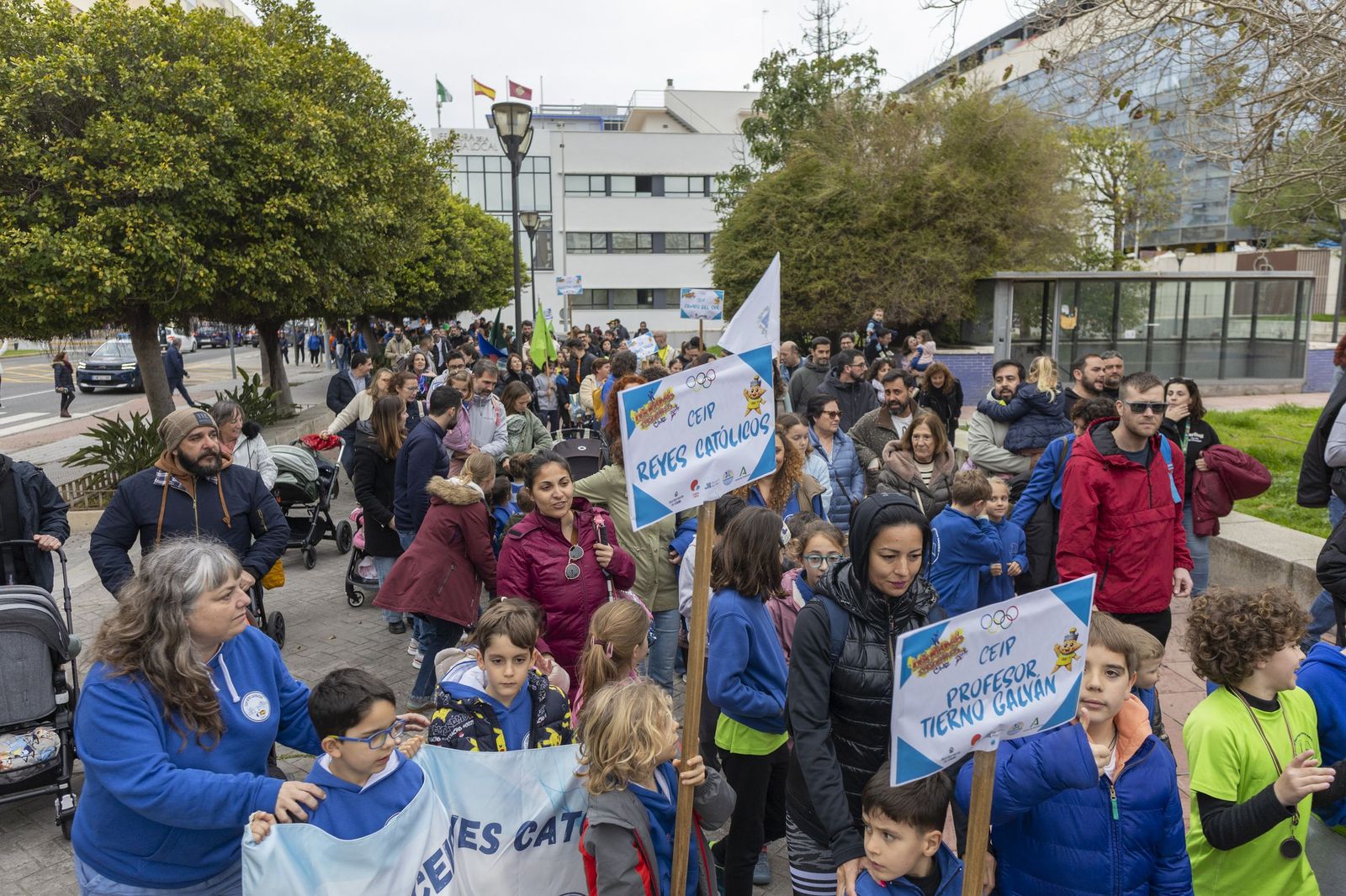 Las imágenes de la inauguración de VI Olimpiadas Escolares de la Escuela Pública de Cádiz