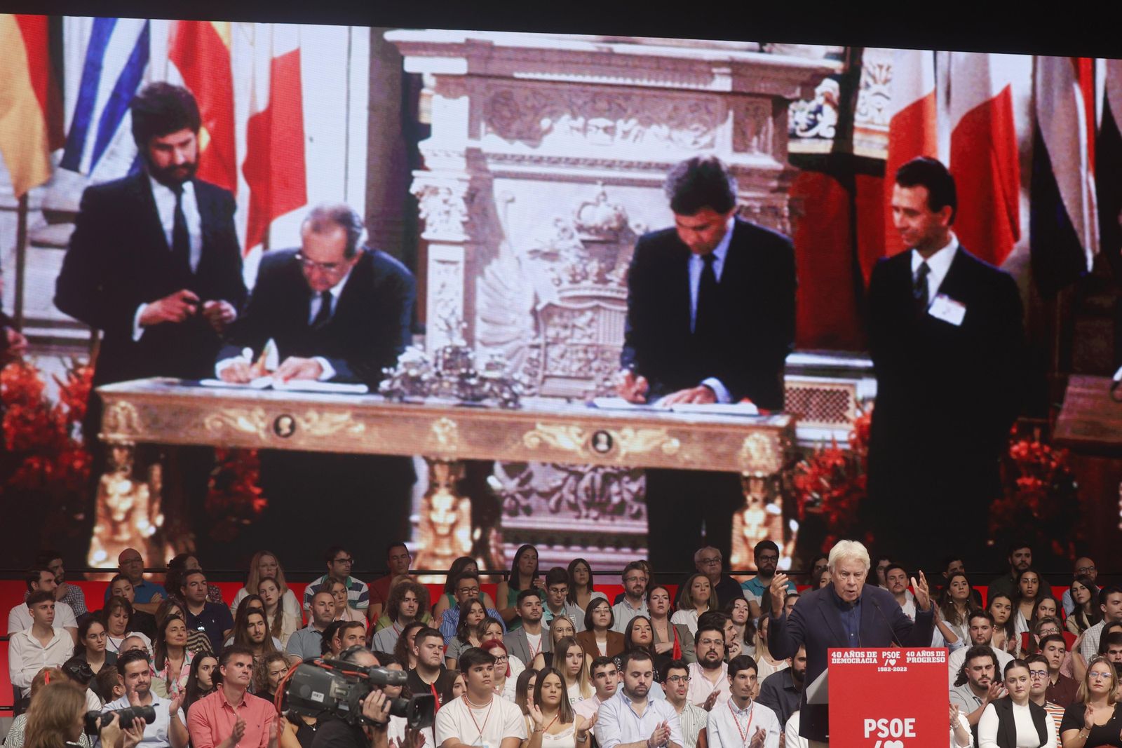 las imágenes del acto del PSOE en Sevilla