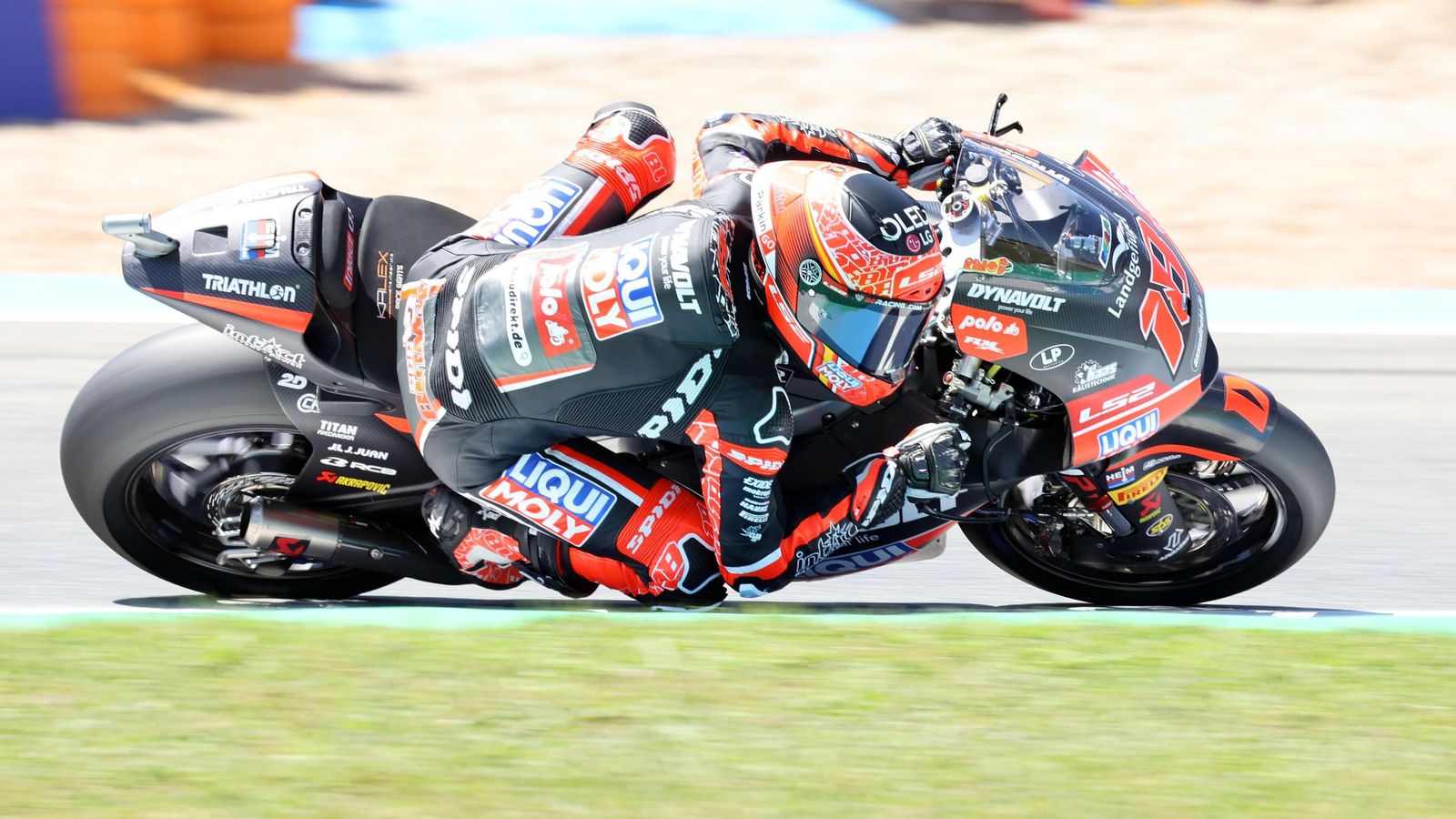 Imágenes de los entrenamientos de Moto2 del sábado en el Gran Premio de España en el Circuito de Jerez - Ángel Nieto