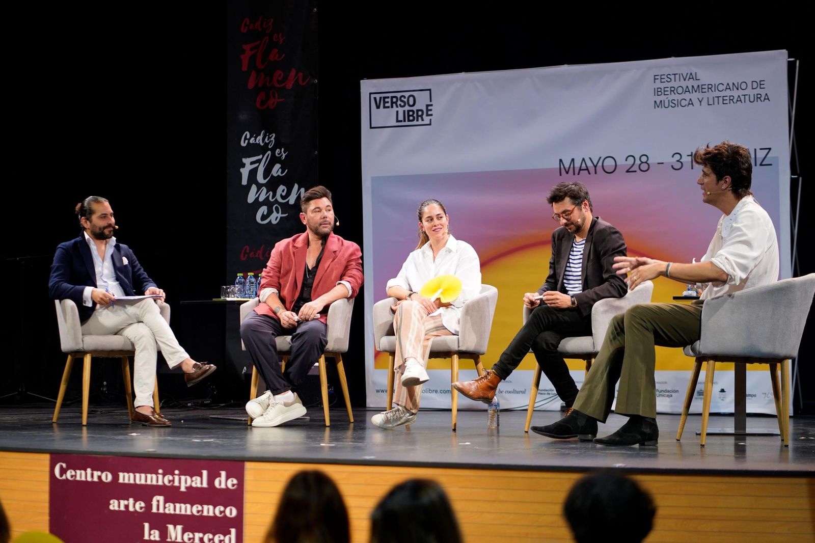 Diálogo 'Poetas y flamencos' en el Festival Verso Libre de Cádiz.