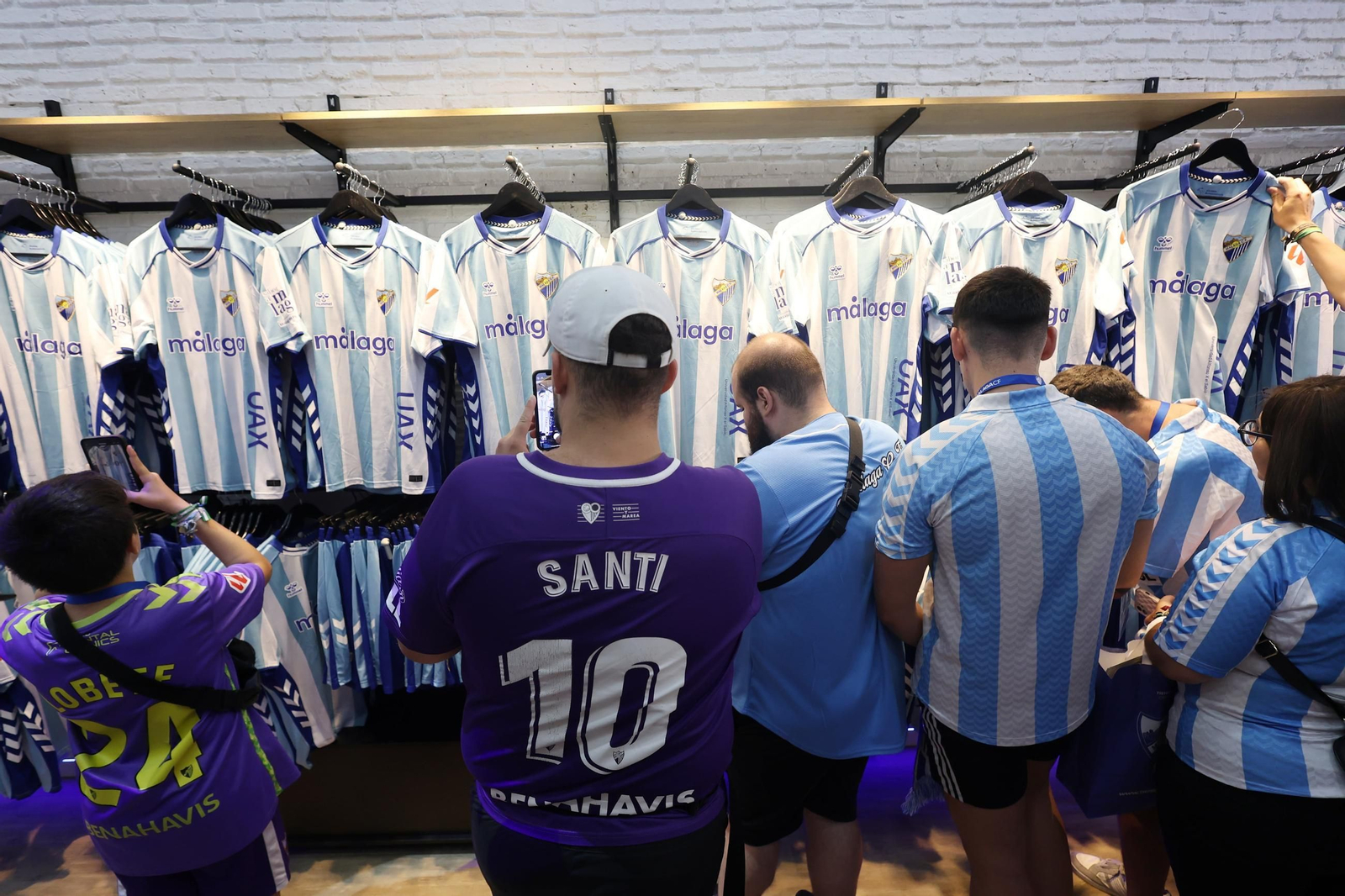 La camiseta del Málaga CF 2025/26, al detalle