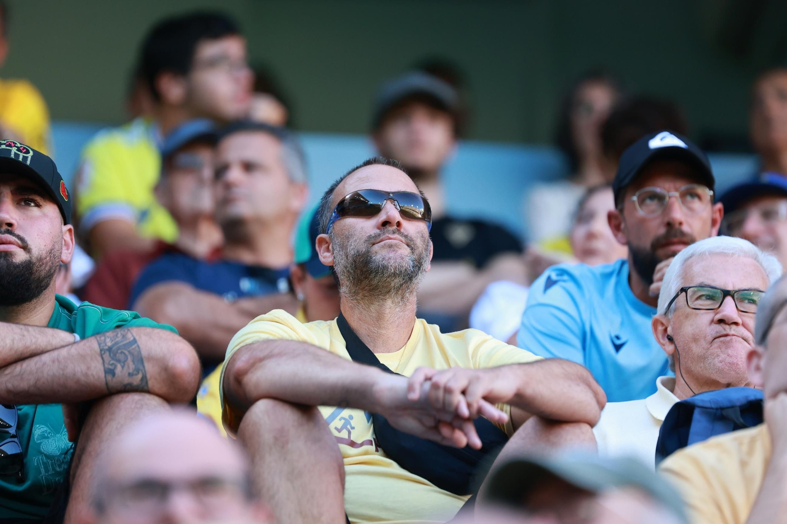 Búscate entre las fotos del partido de fútbol Cádiz CF - CD Eldense