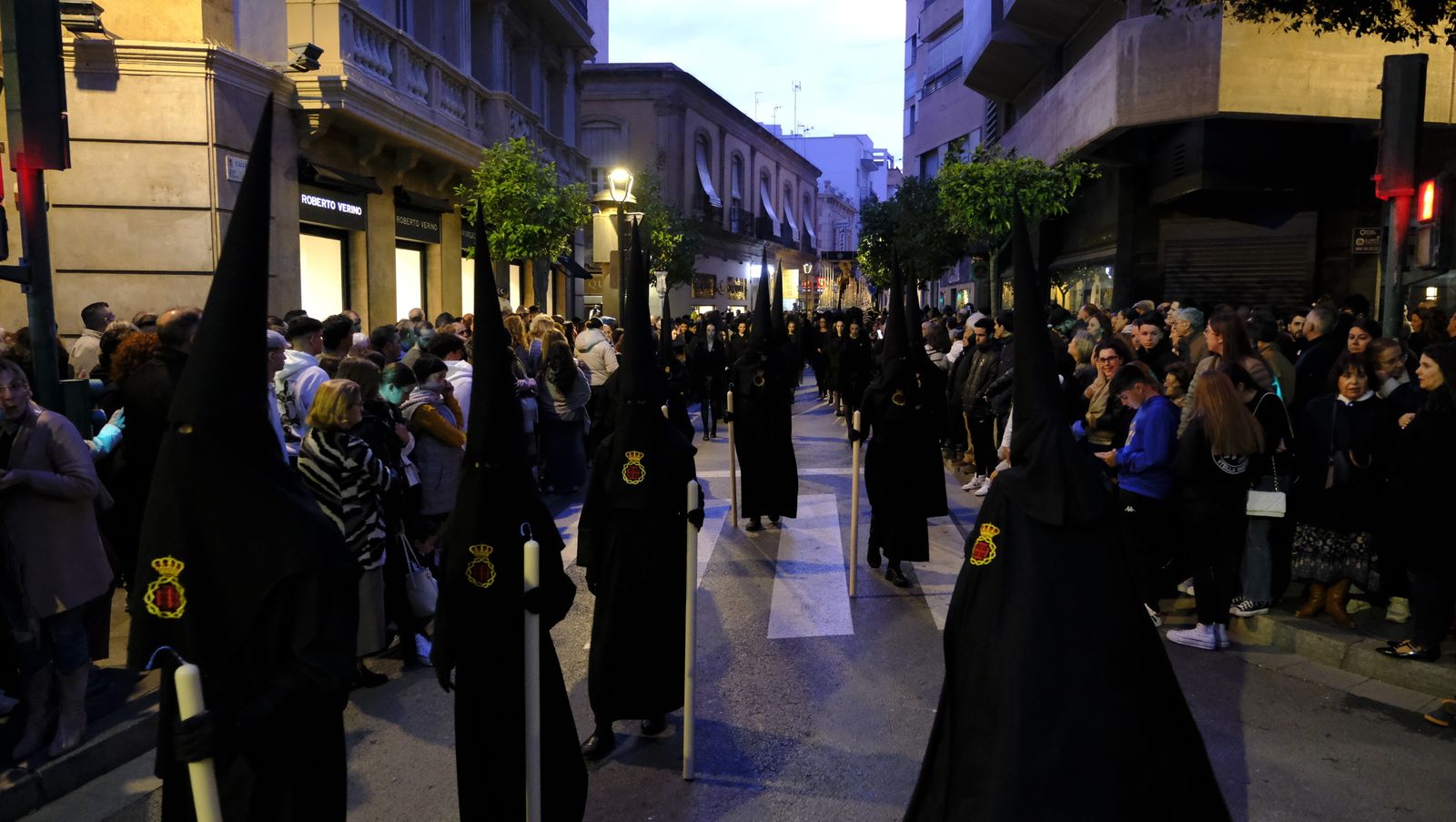 Las mejores imágenes del Santo Sepulcro, en Almería