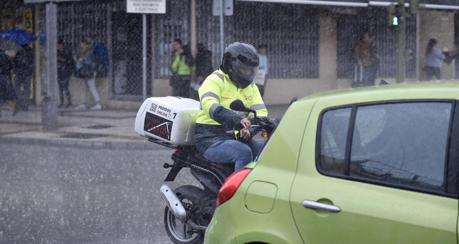 Las fuertes lluvias en Sevilla, en imágenes