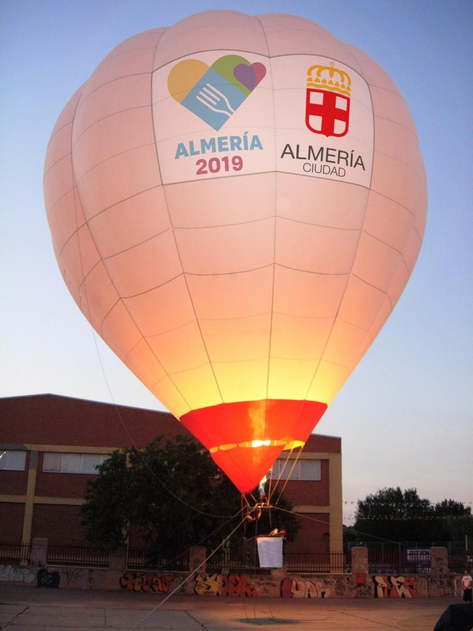 Las dos marcas creadas por el Ayuntamiento de Almería, pero no tienen esa identificación global perseguida