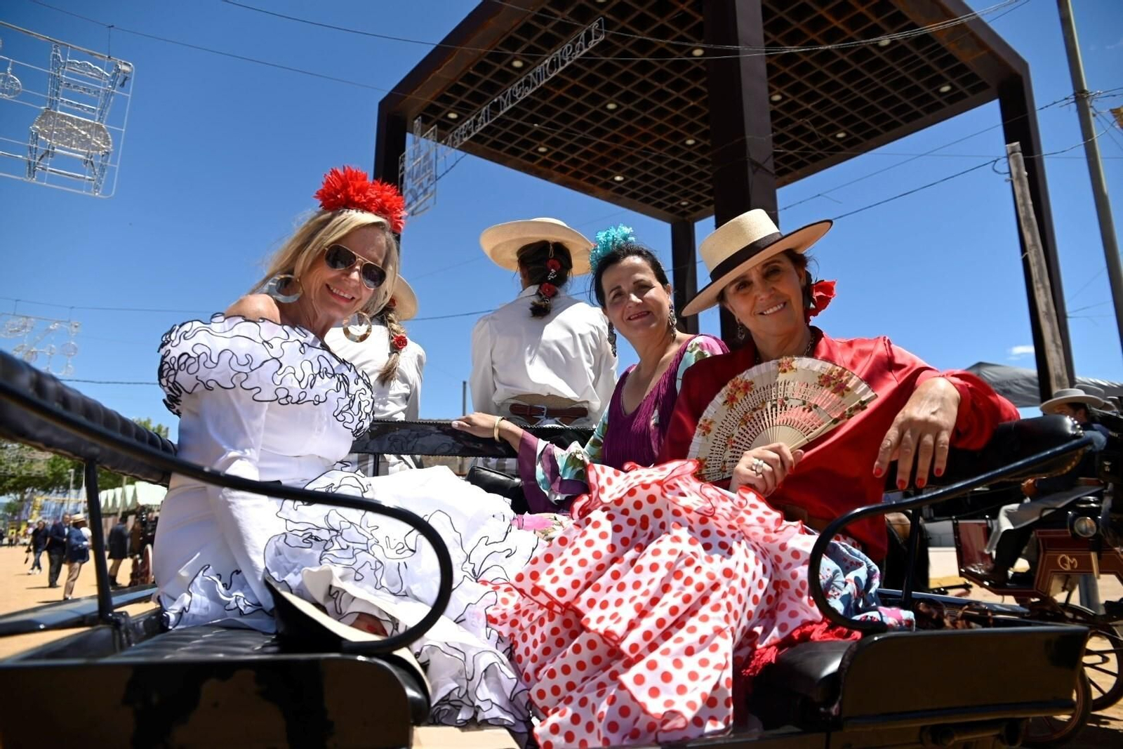 La exhibición de carruajes de caballos en la Feria de Córdoba, en imágenes