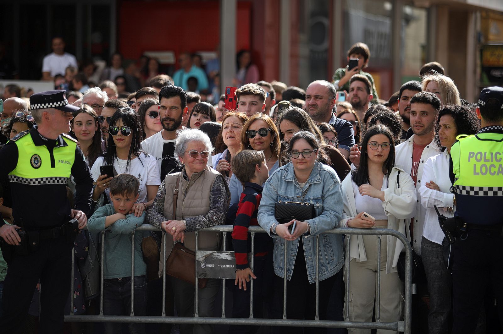 Imágenes del sábado 1 de abril en Huelva