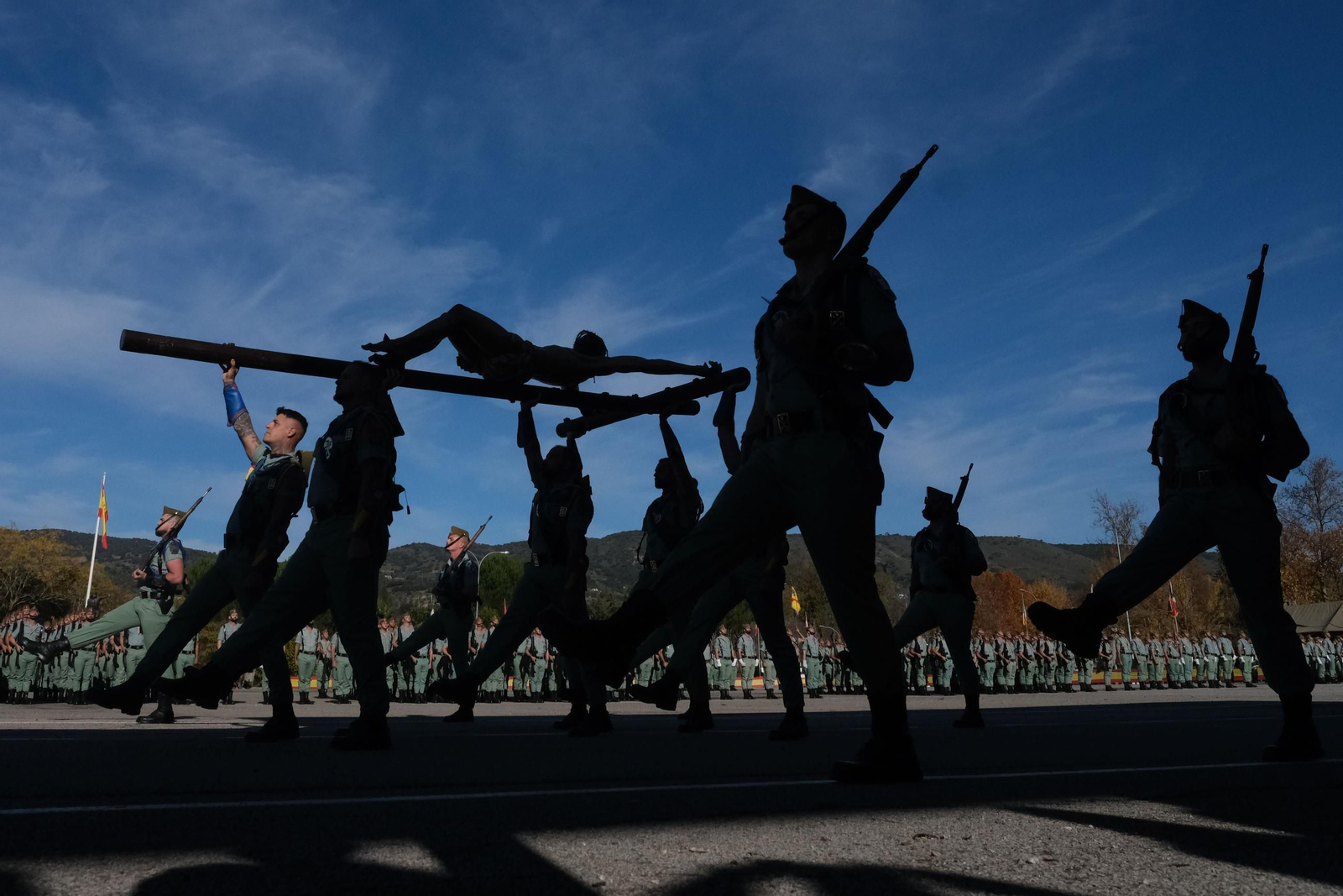 Parada militar en el acuartelamiento de Montejaque.