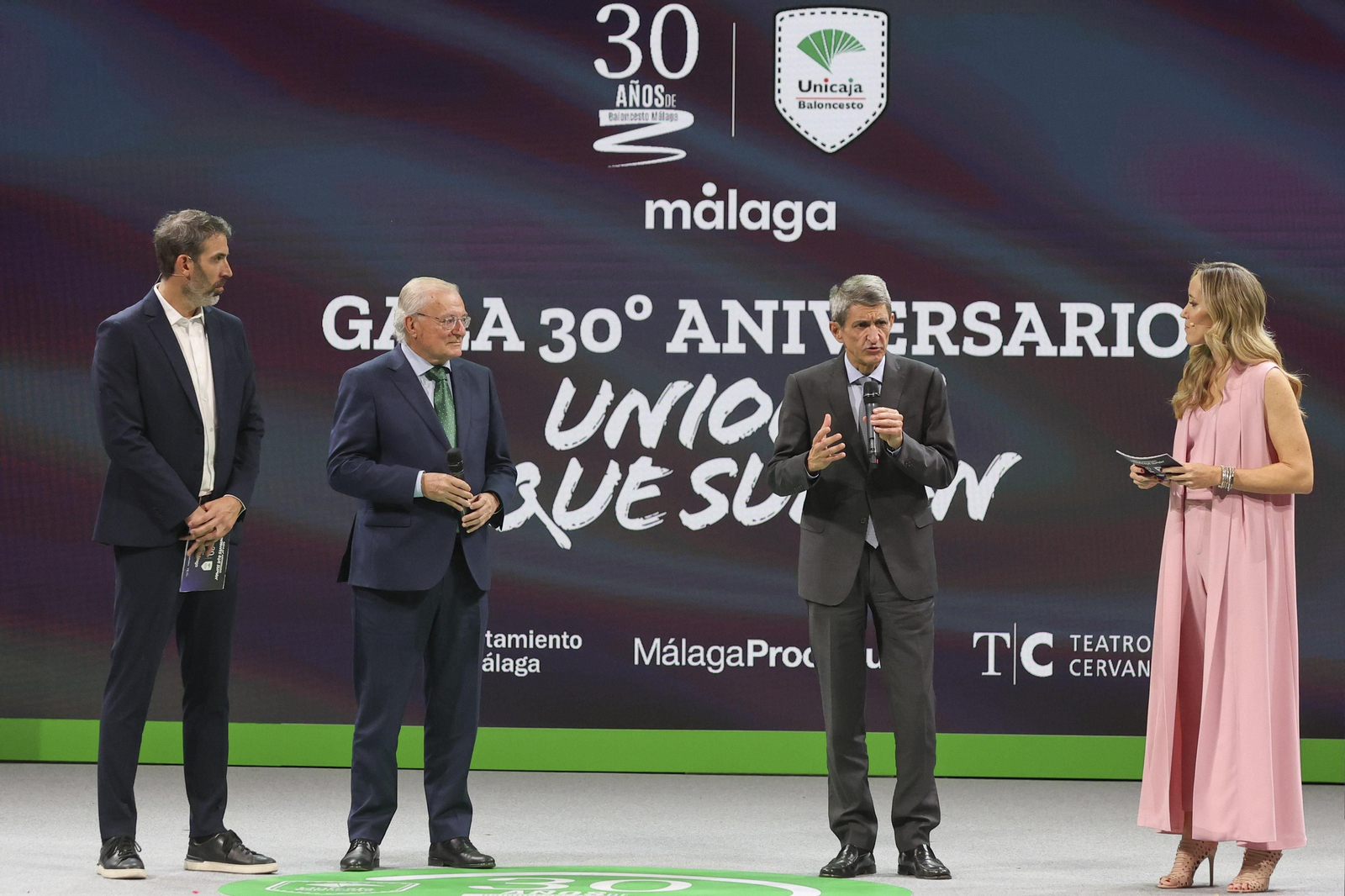La gala del 30 aniversario de la unión Caja de Ronda-Maristas, en fotos