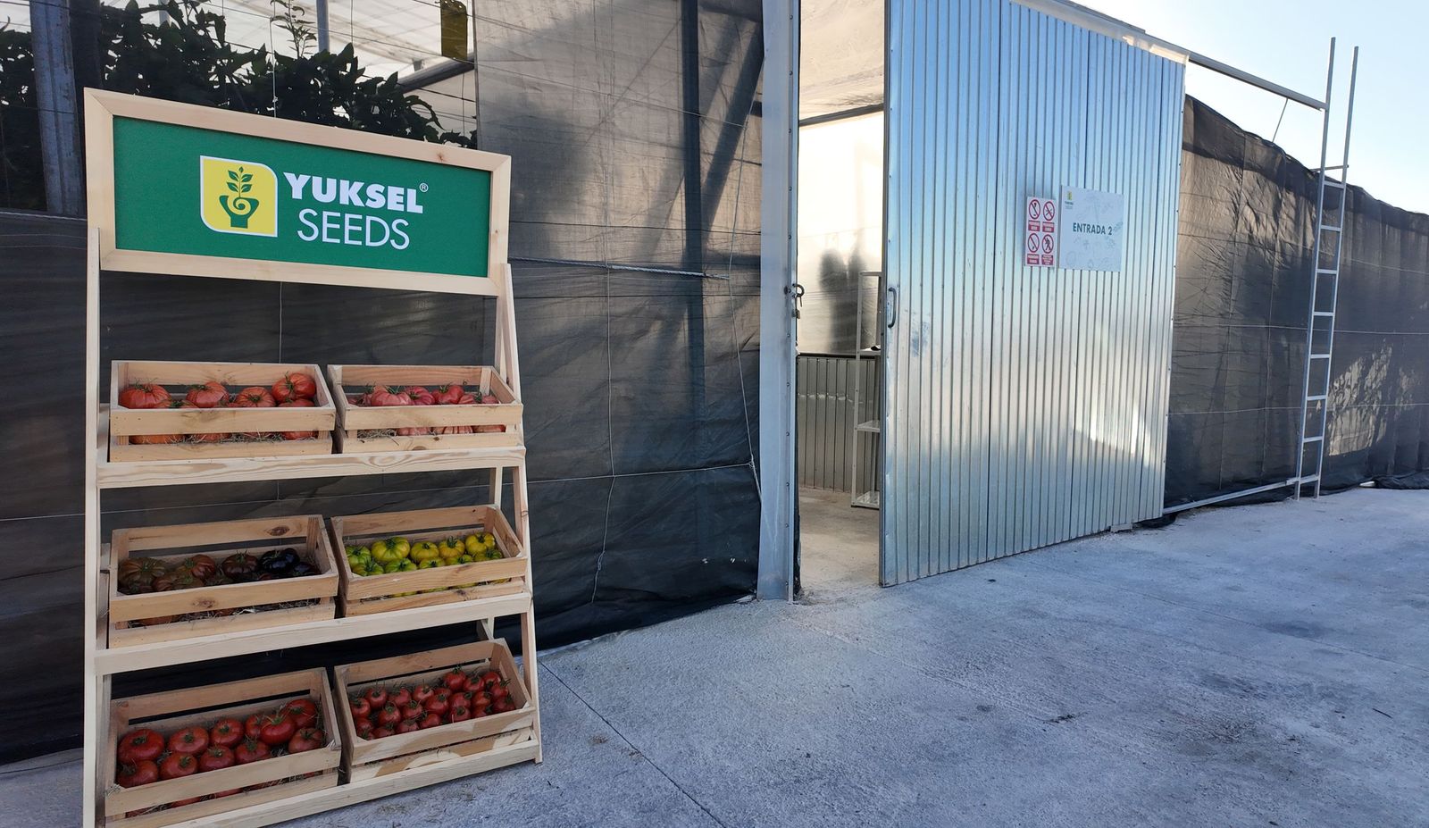 Yuksel inaugura su nuevo centro de investigación y desarrollo en Vícar