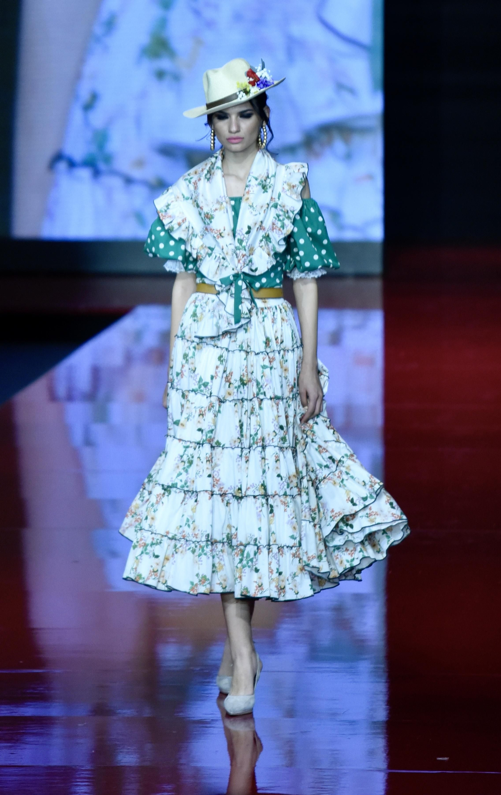 El desfile de Carmen Vega en SIMOF 2022, todas las fotos