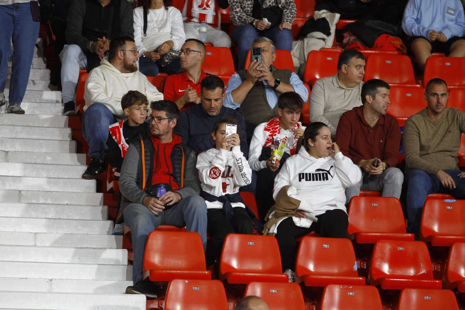 Búscate en las fotos de público del partido U.D. Almería-Deportivo de La Coruña