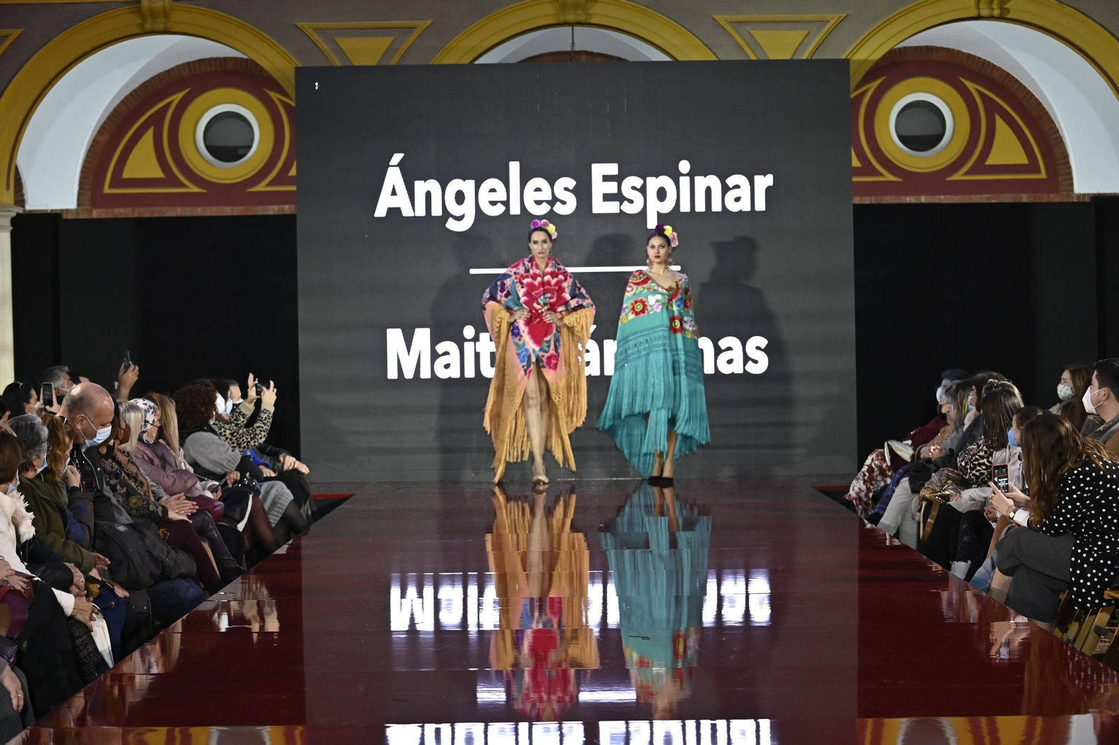 El desfile de Ángeles Espinar y Maite Cárdenas en Pasarela Huelva Flamenca 2022, todas las fotos