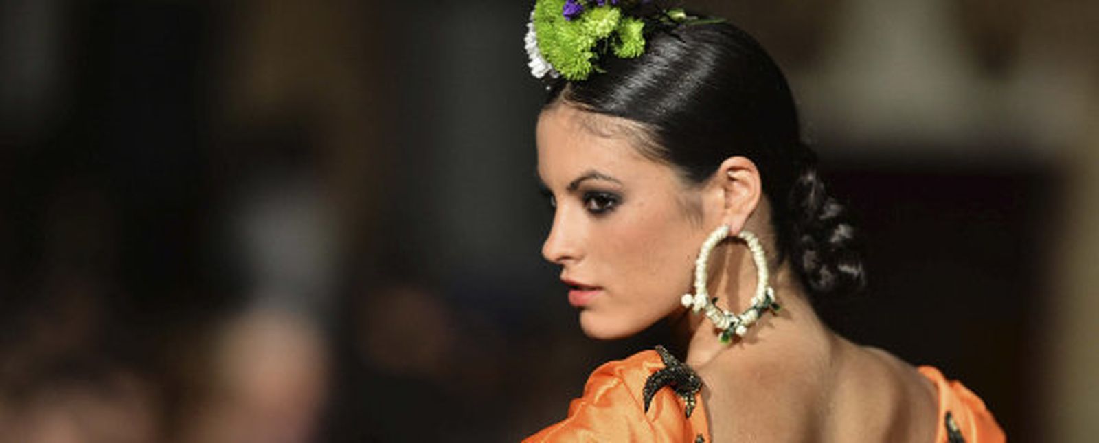 Ondas en la presentación de las propuestas de Cañavate en su desfile individual. Belén Vargas.