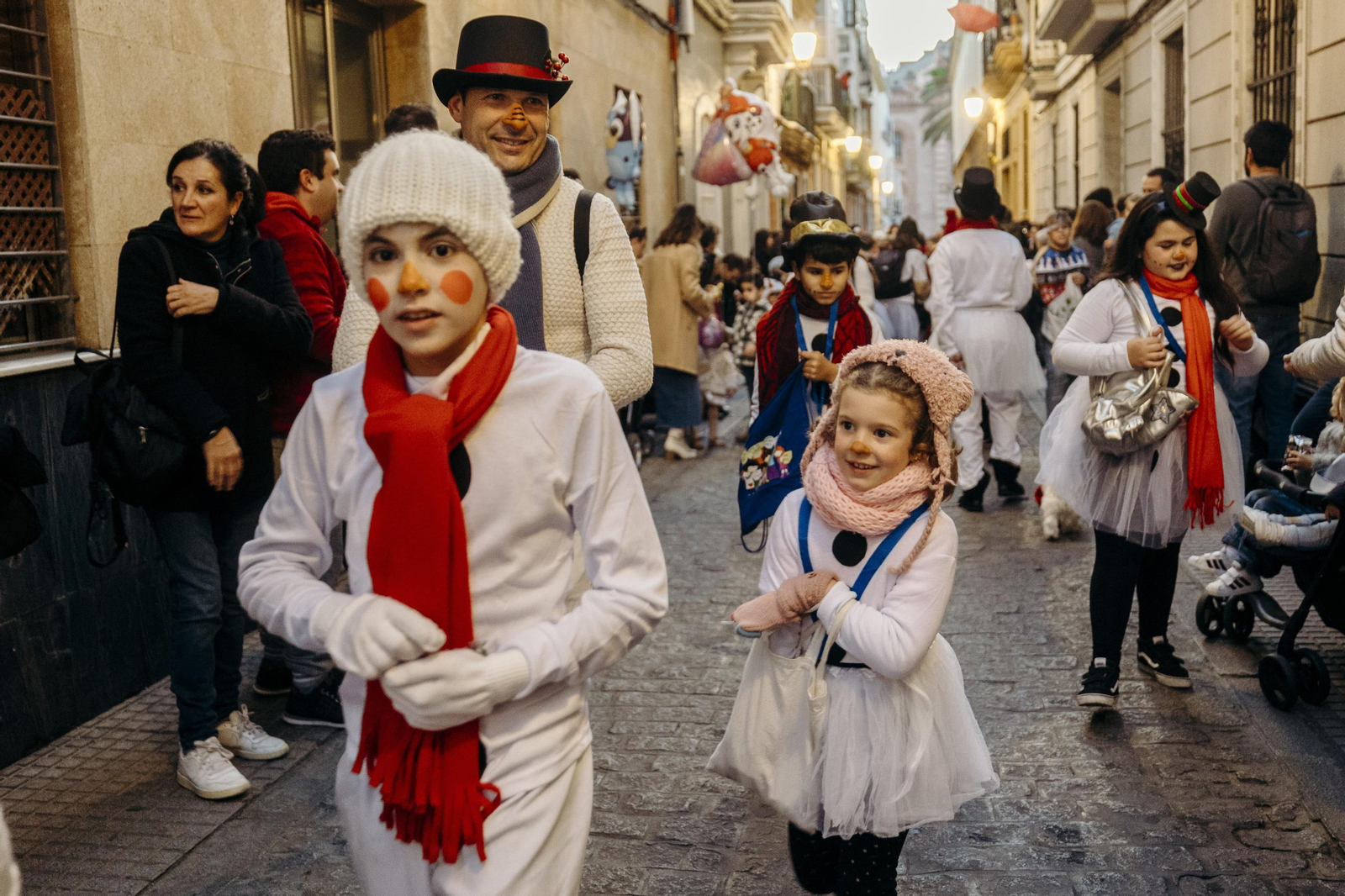 Imágenes de la cabalgata de Reyes del barrio del Mentidero