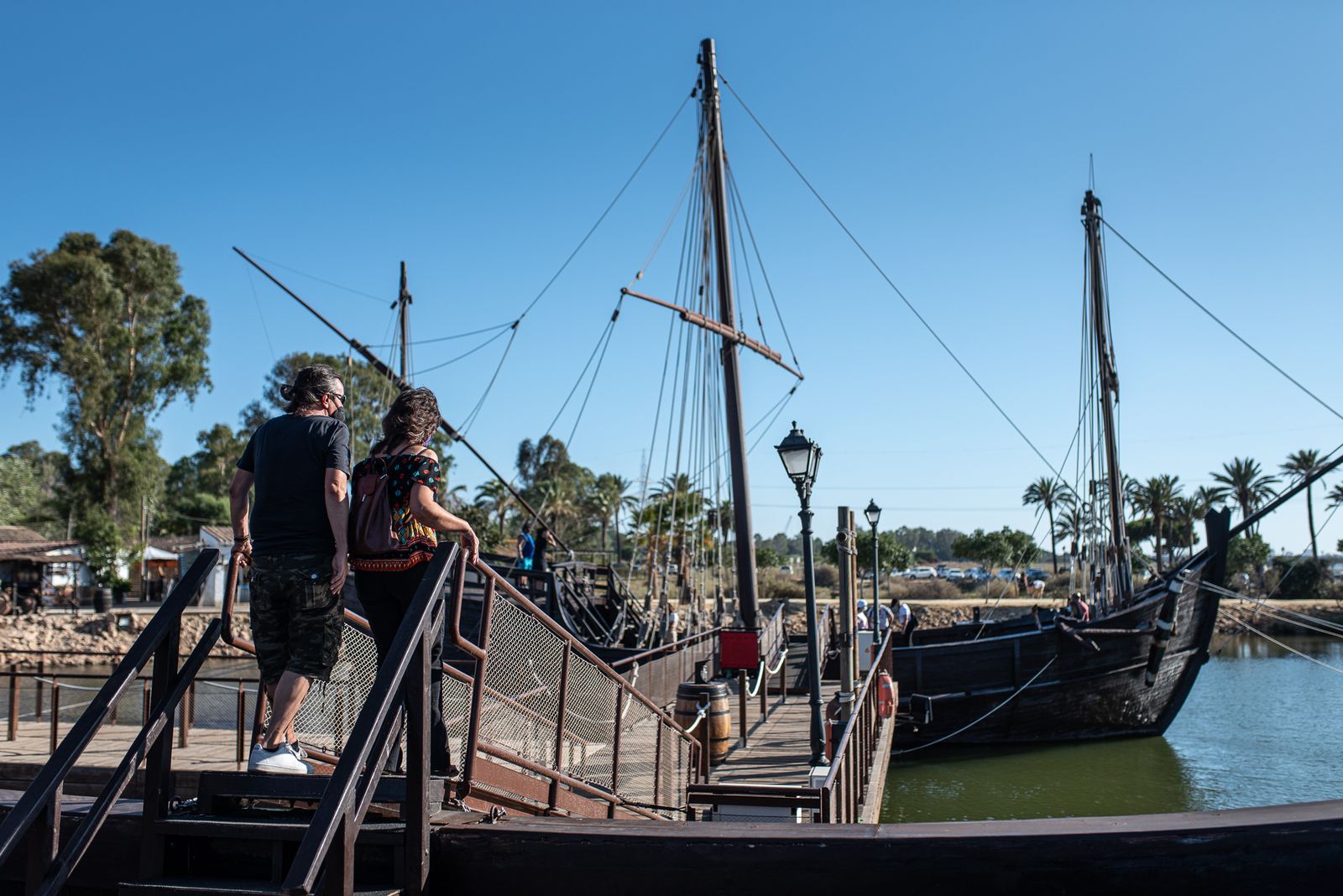 El Muelle de las Carabelas: Teatro, cuentacuentos y exposiciones