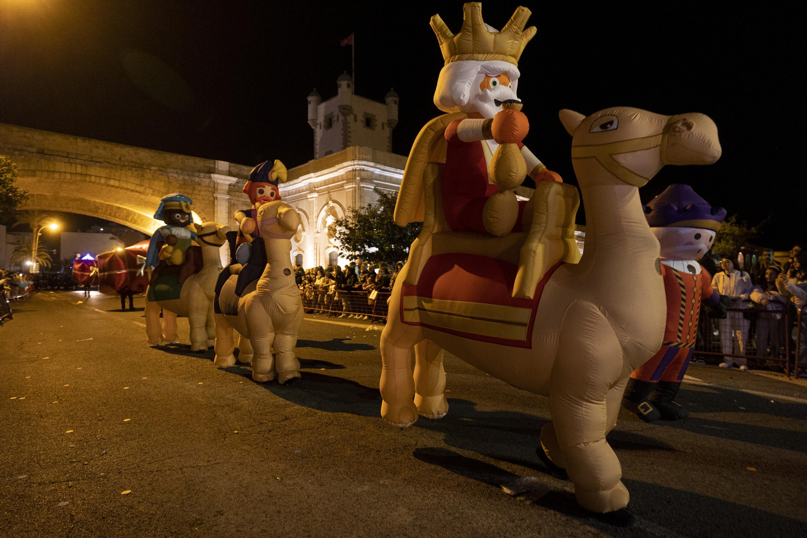 LA CABALGATA DE REYES DE CÁDIZ, EN IMÁGENES
