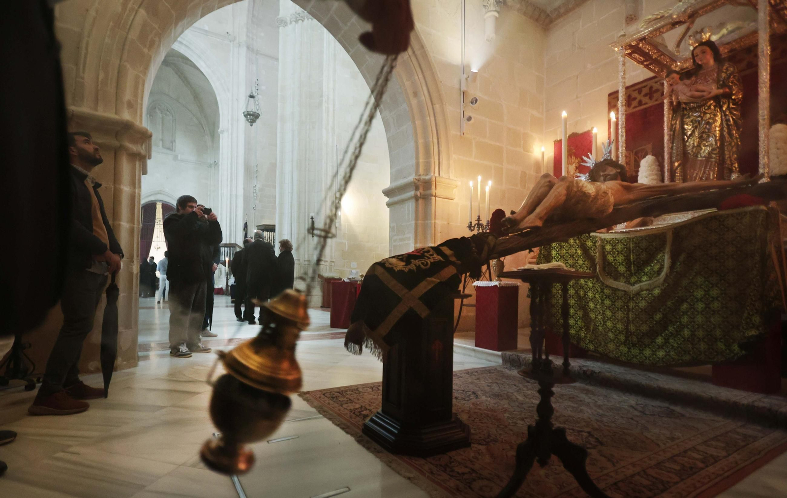 Besapiés y besamanos del primer viernes de marzo en Jerez