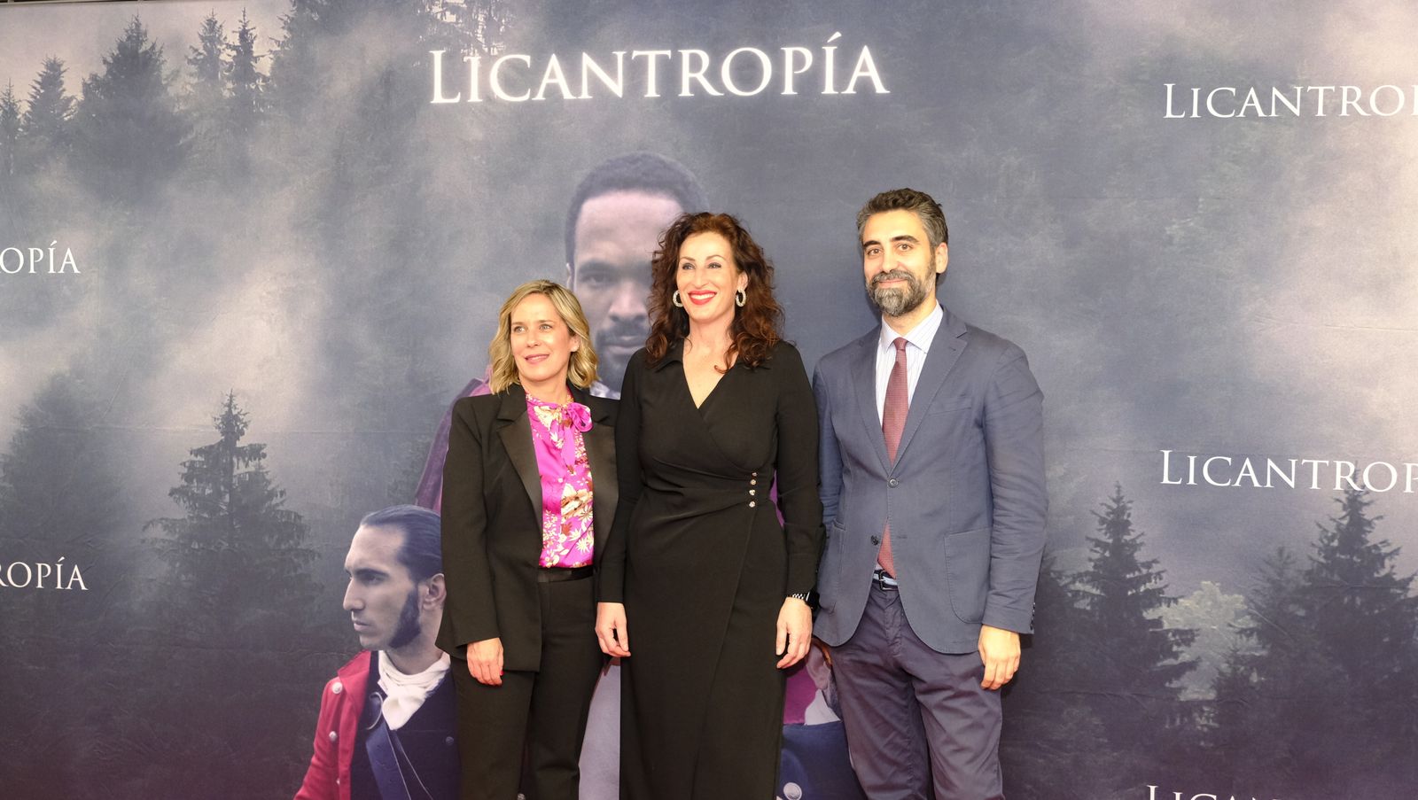 Imágenes del estreno en Almería de la película Licantropía